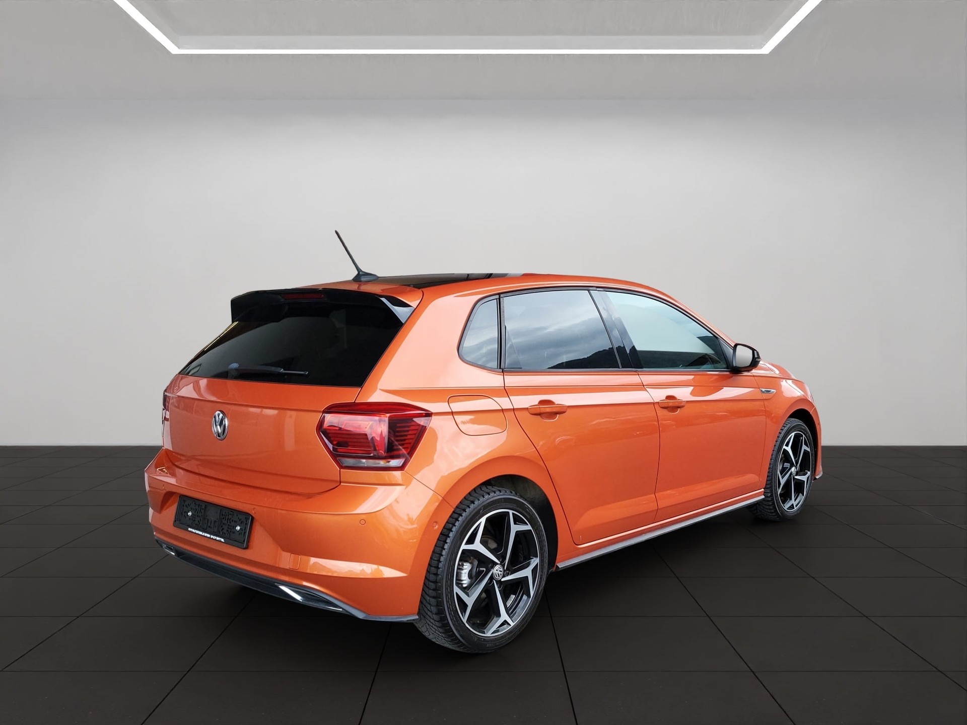 VW Polo 1.0 TSI BMT Highline R-Line DSG-image-8