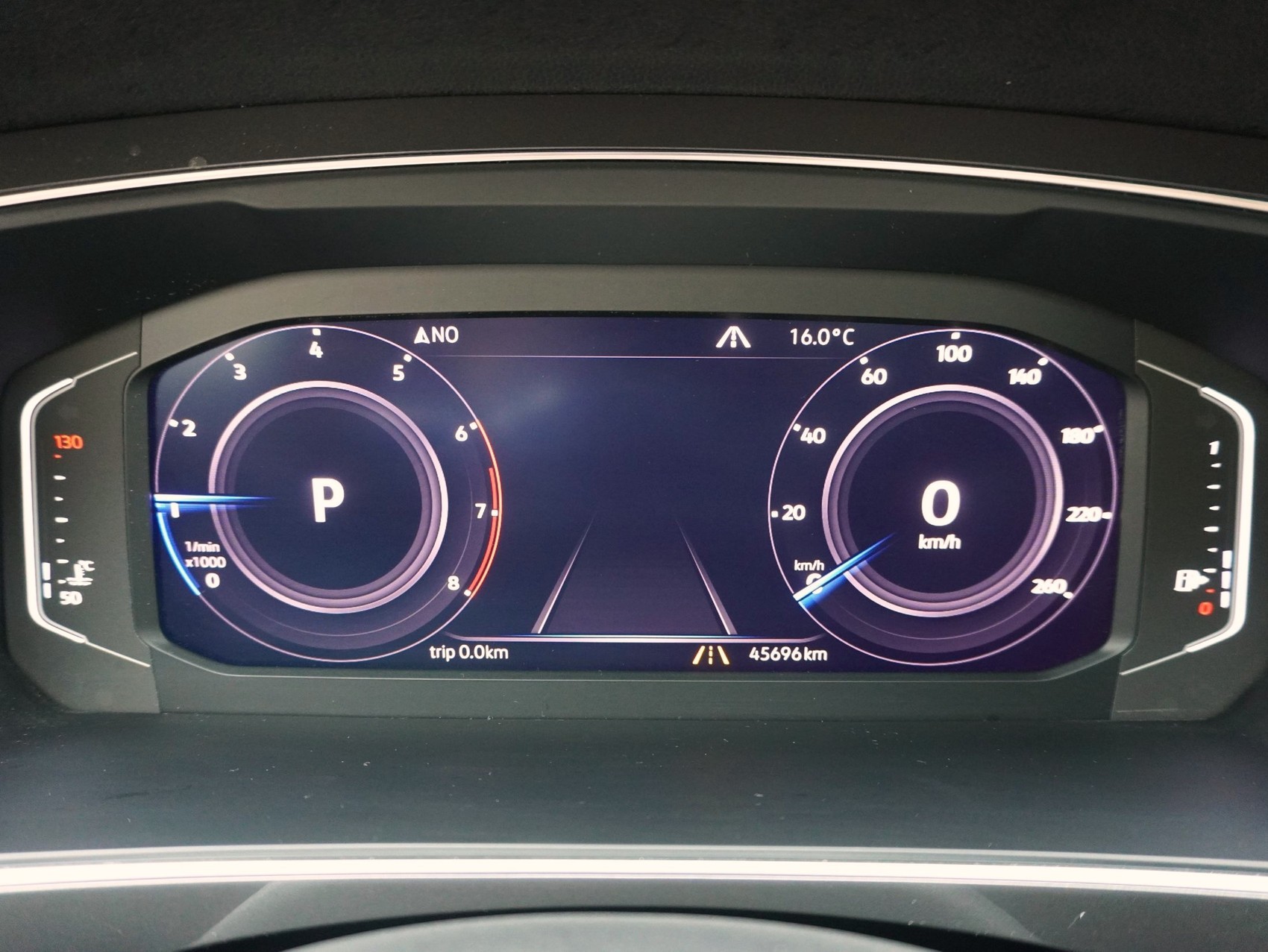 VW Tiguan Allspace 2.0 TSI DSG R-Line 4Motion-image-14