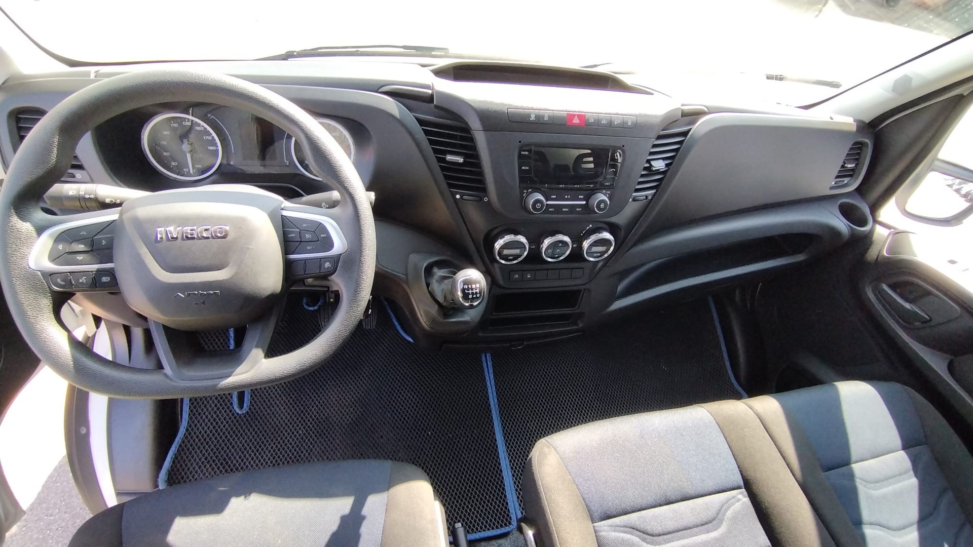 IVECO 35 S 14H-image-8