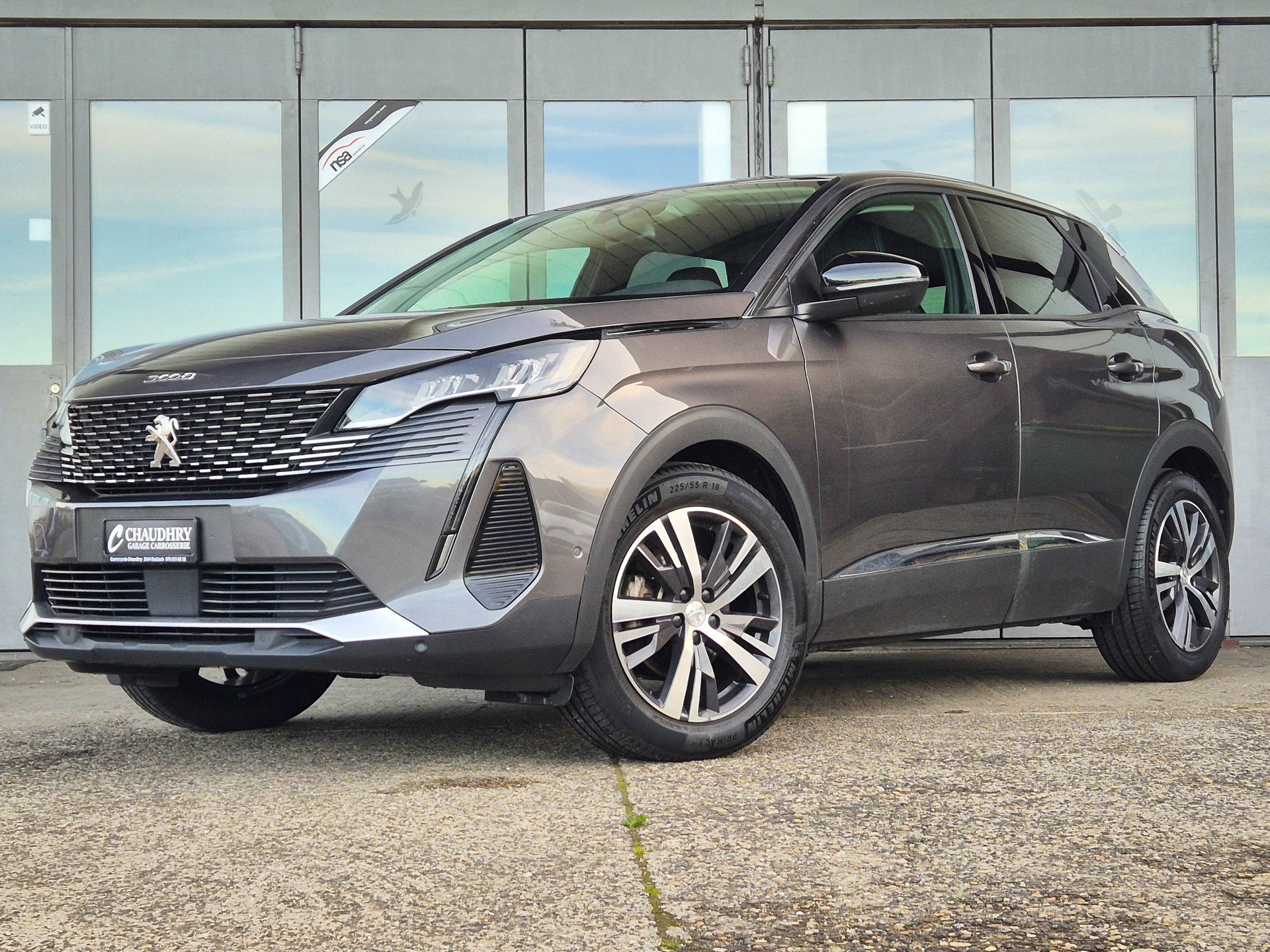 PEUGEOT 3008 1.2 PureTech Allure EAT8-image-0