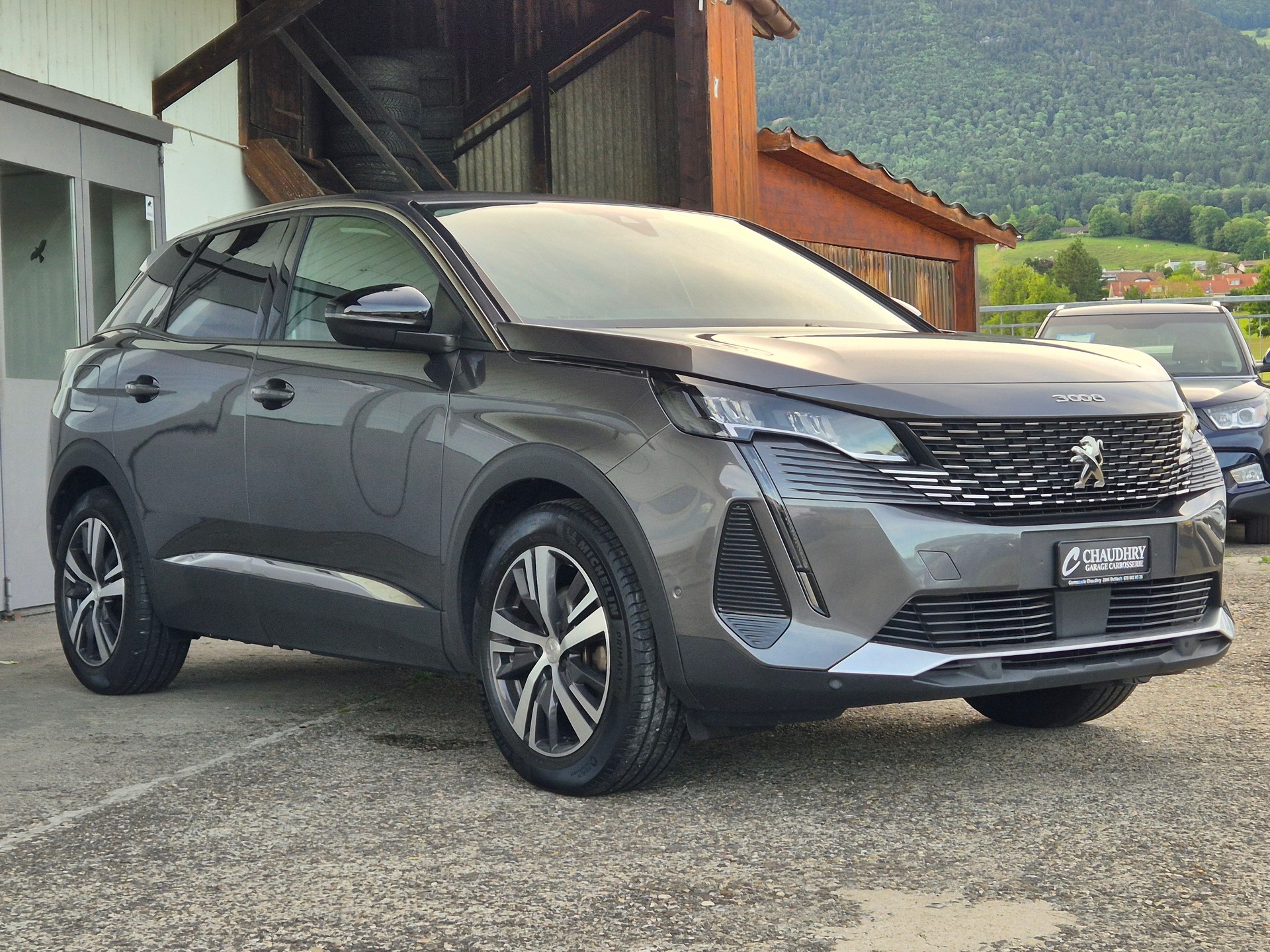 PEUGEOT 3008 1.2 PureTech Allure EAT8-image-3