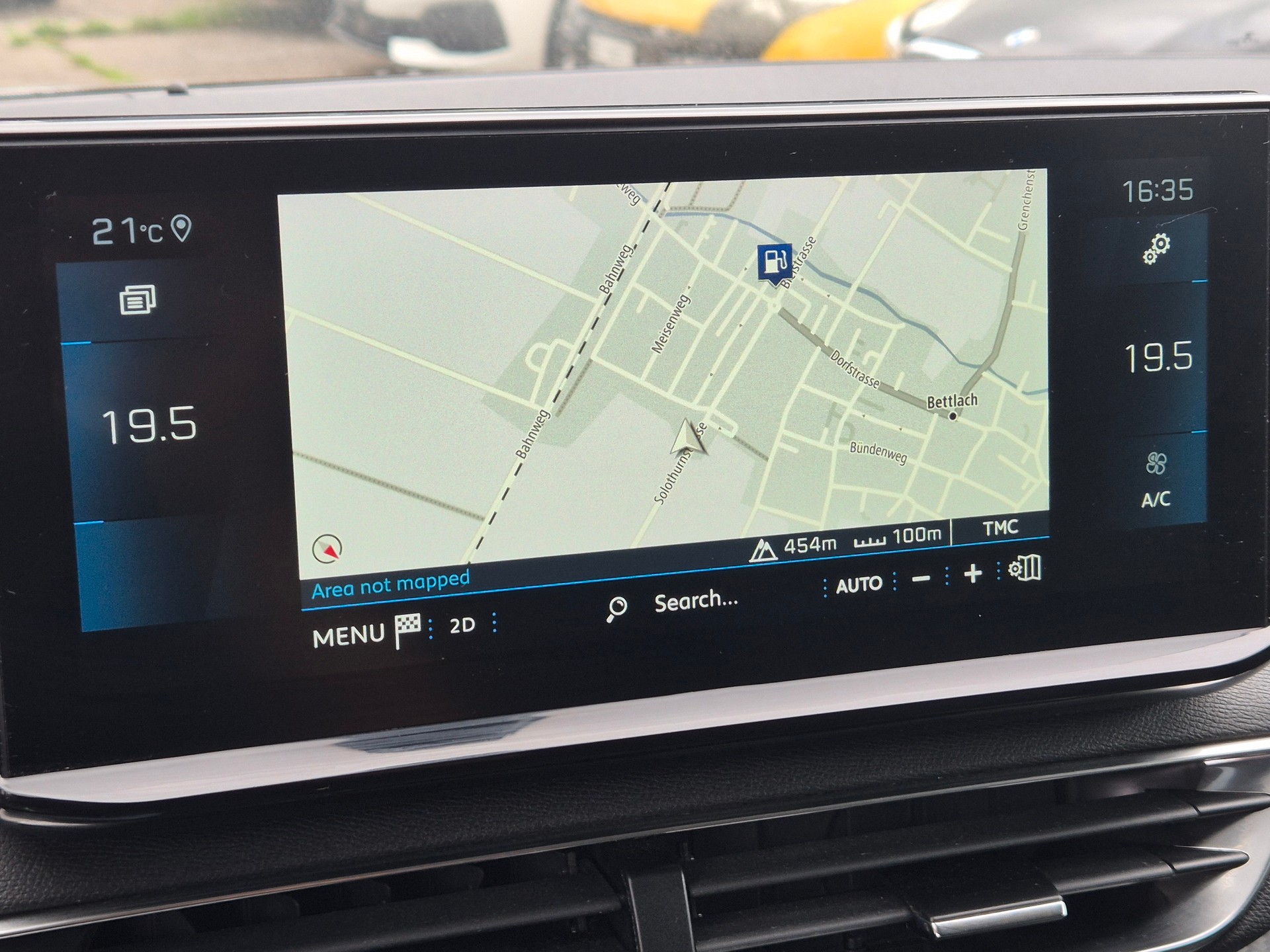 PEUGEOT 3008 1.2 PureTech Allure EAT8-image-22