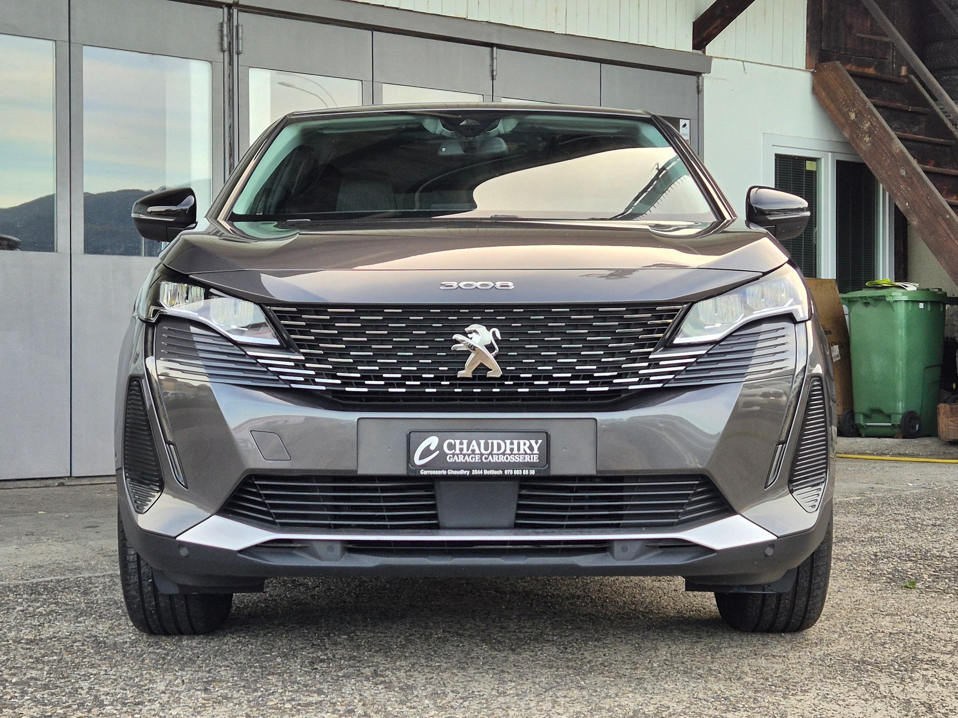 PEUGEOT 3008 1.2 PureTech Allure EAT8-image-1