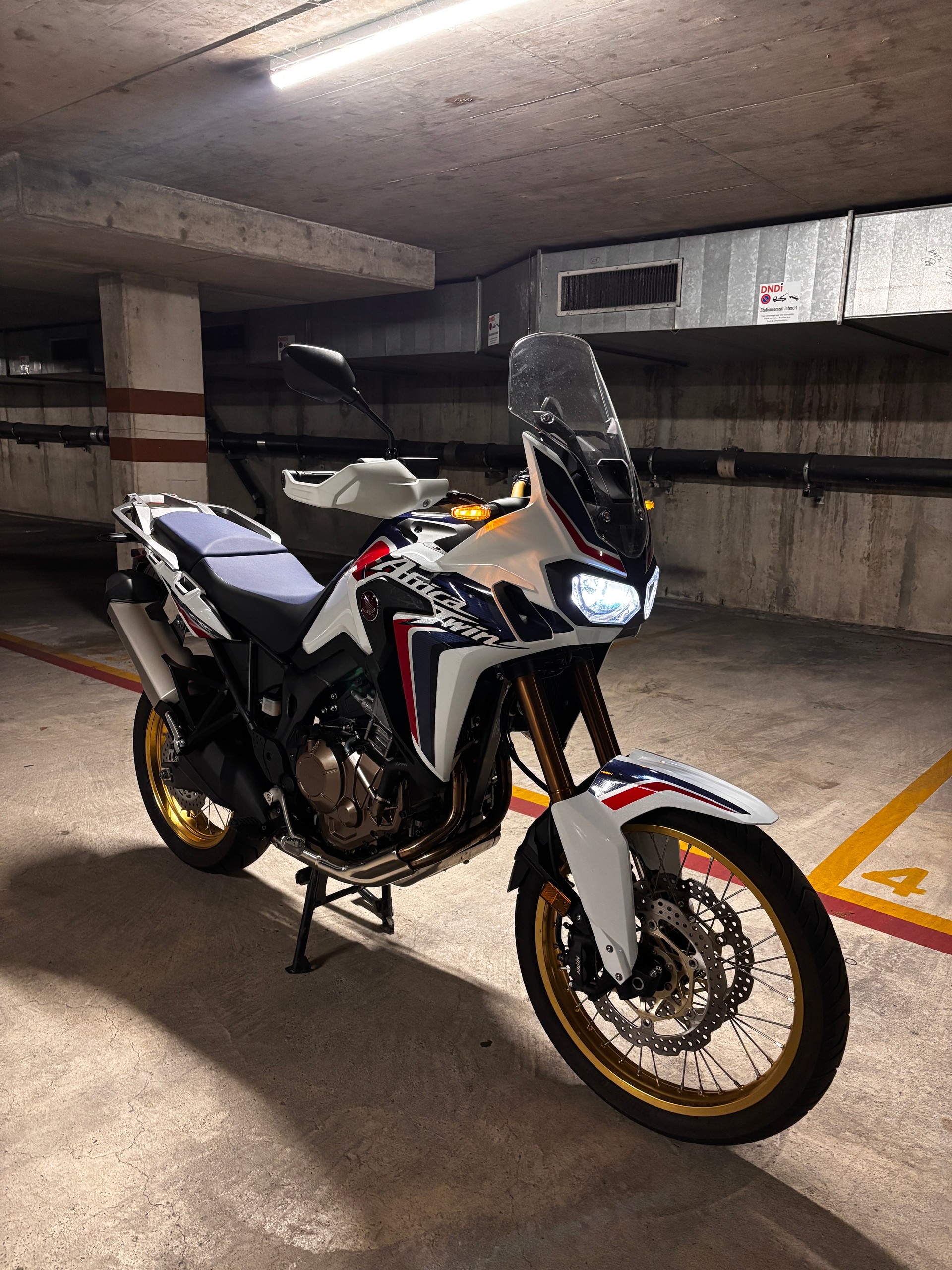 HONDA CRF 1000A Africa Twin