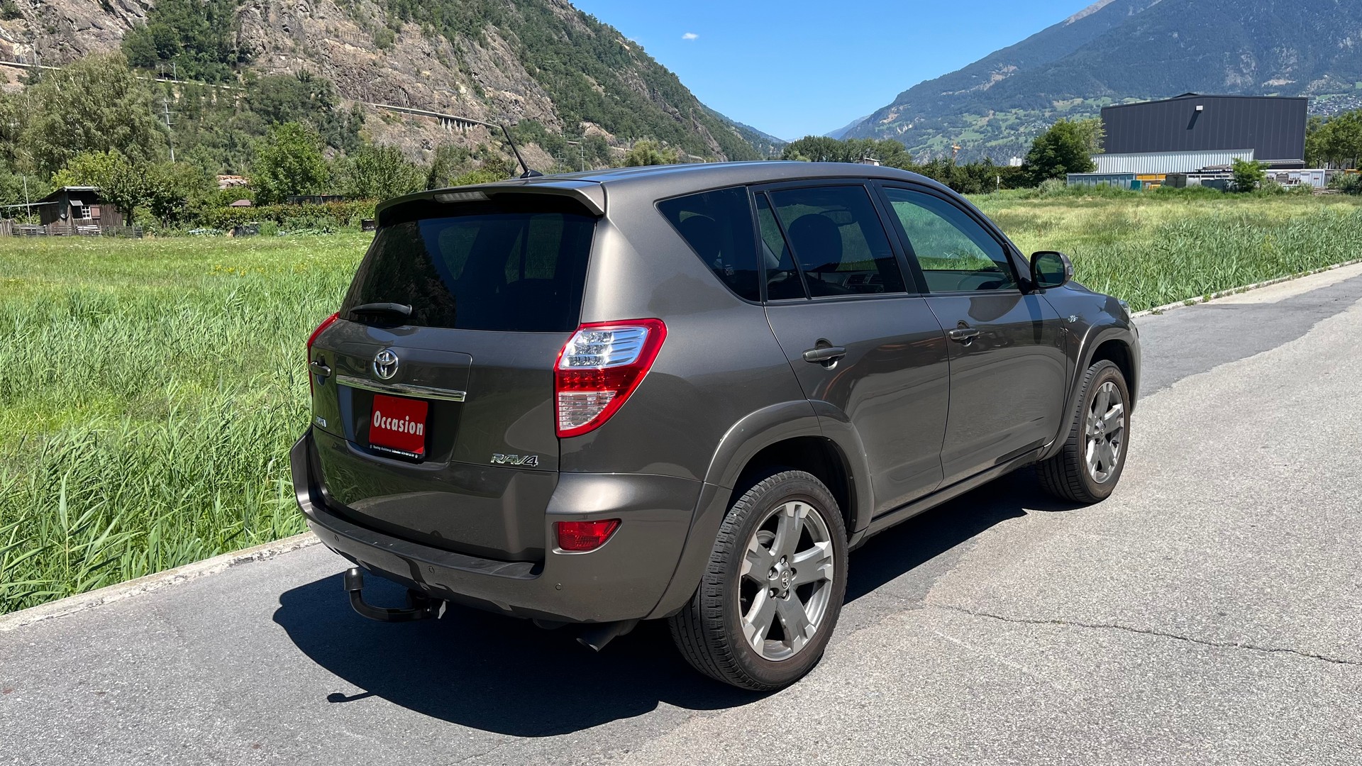 TOYOTA RAV-4 2.2D-CAT Linea Sol Premium AT-image-4