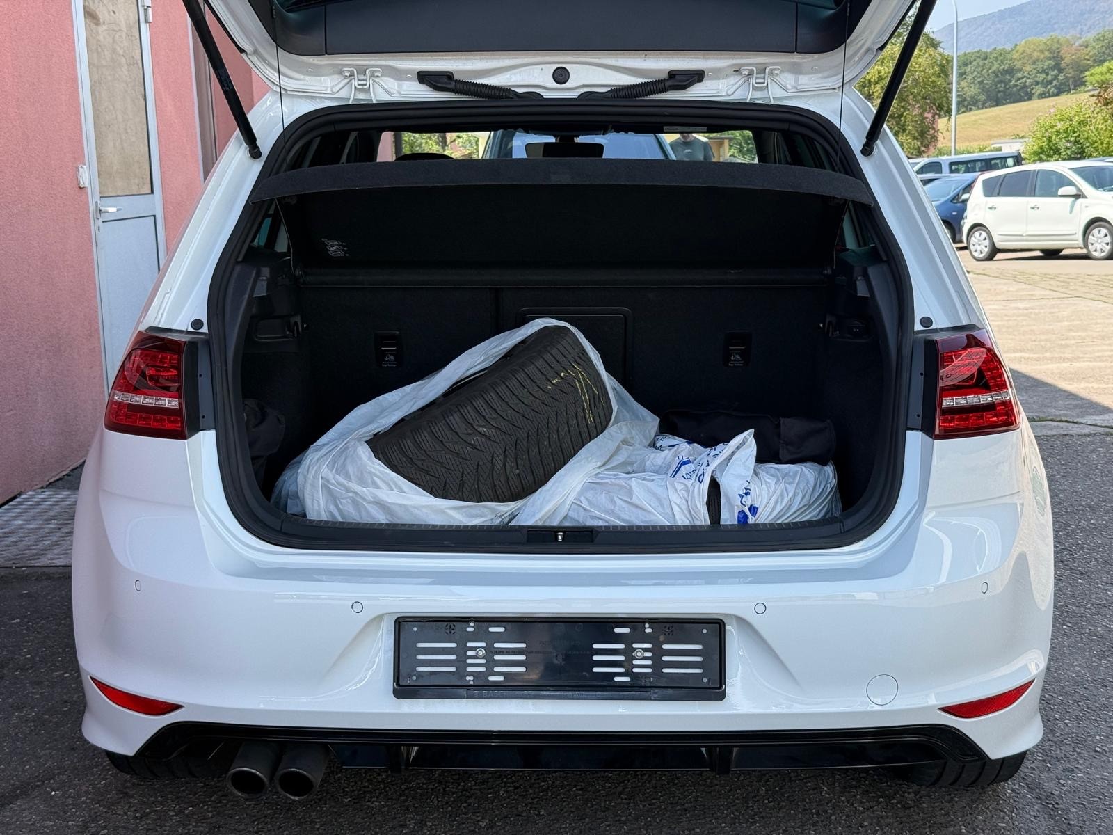 VW Golf 1.4 TSI Allstar R-Line DSG-image-4