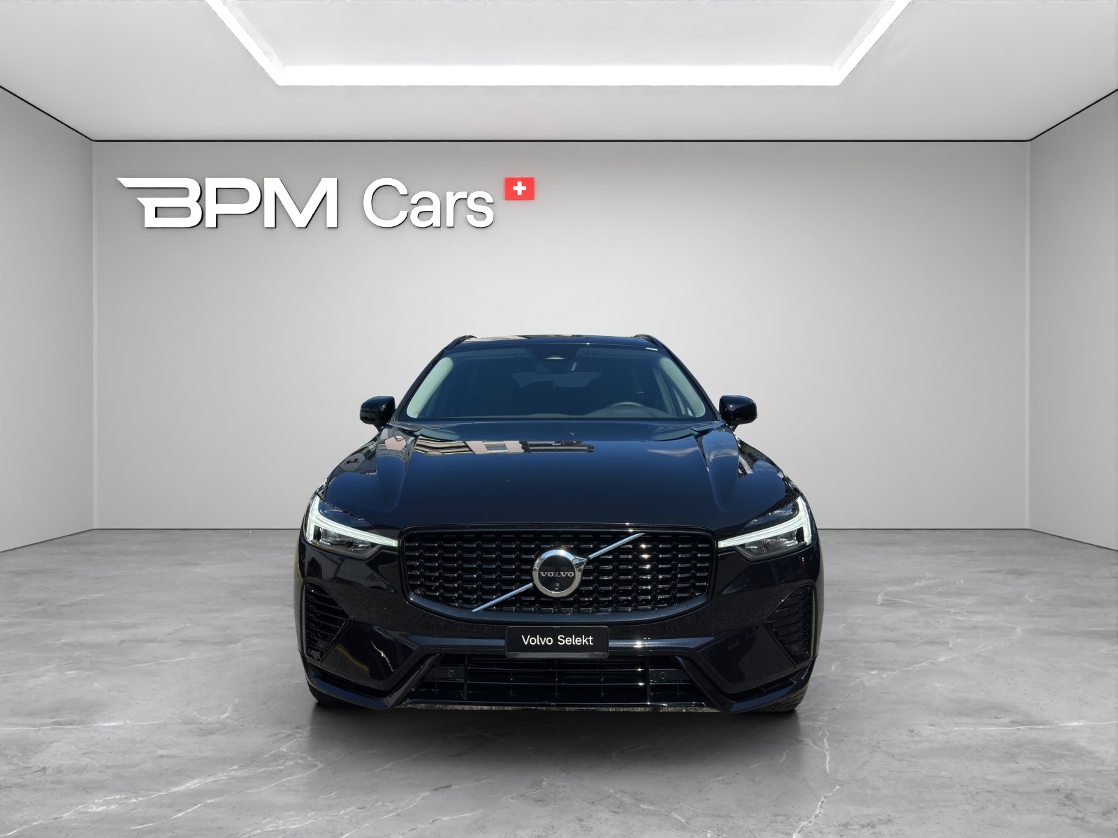 VOLVO XC60 2.0 T6 TE Plus Dark eAWD-image-1