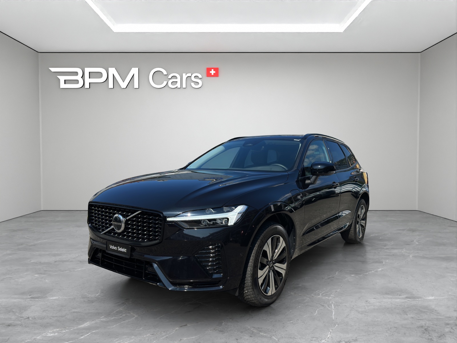 VOLVO XC60 2.0 T6 TE Plus Dark eAWD-image-0