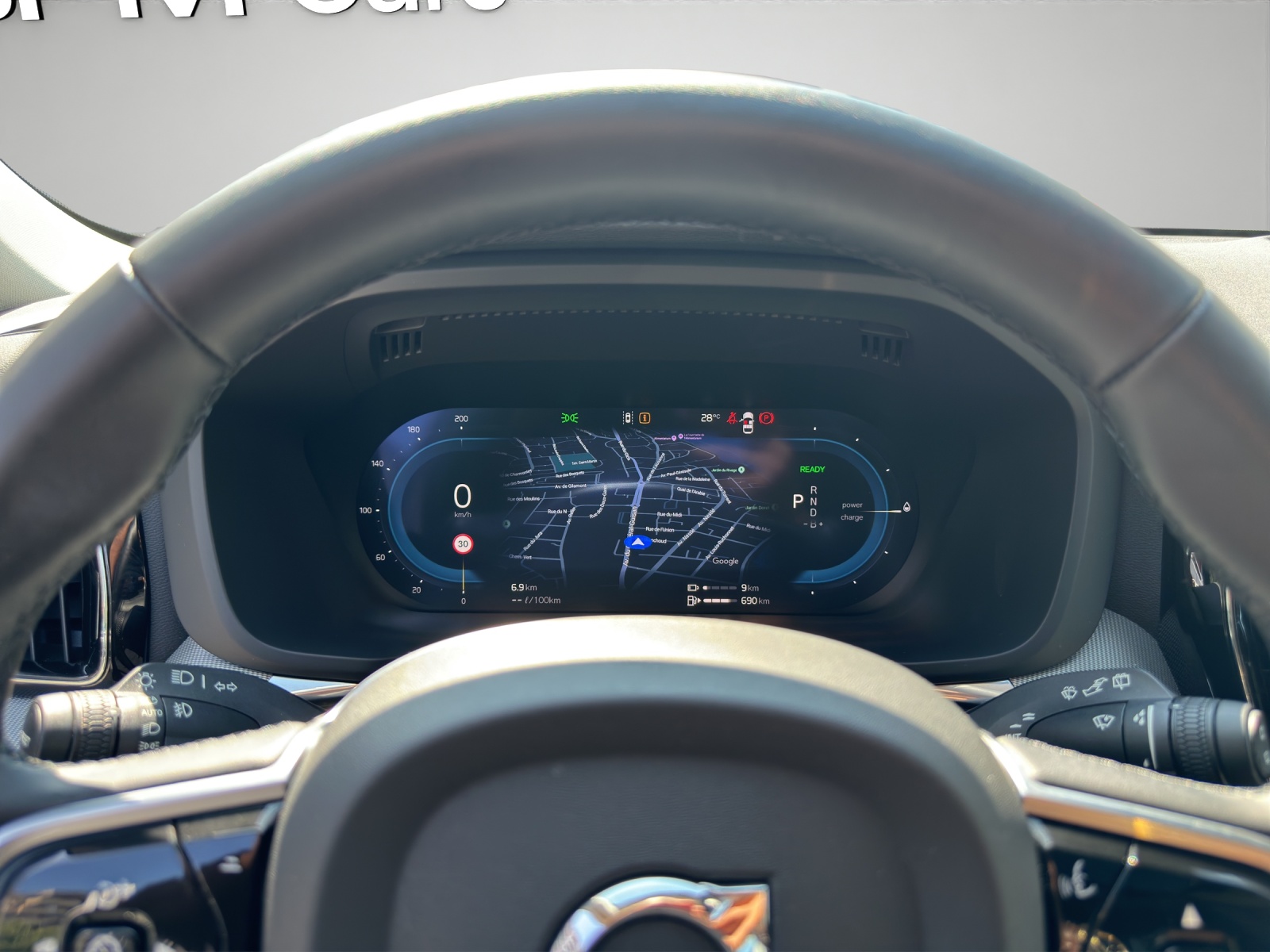 VOLVO XC60 2.0 T6 TE Plus Dark eAWD-image-10
