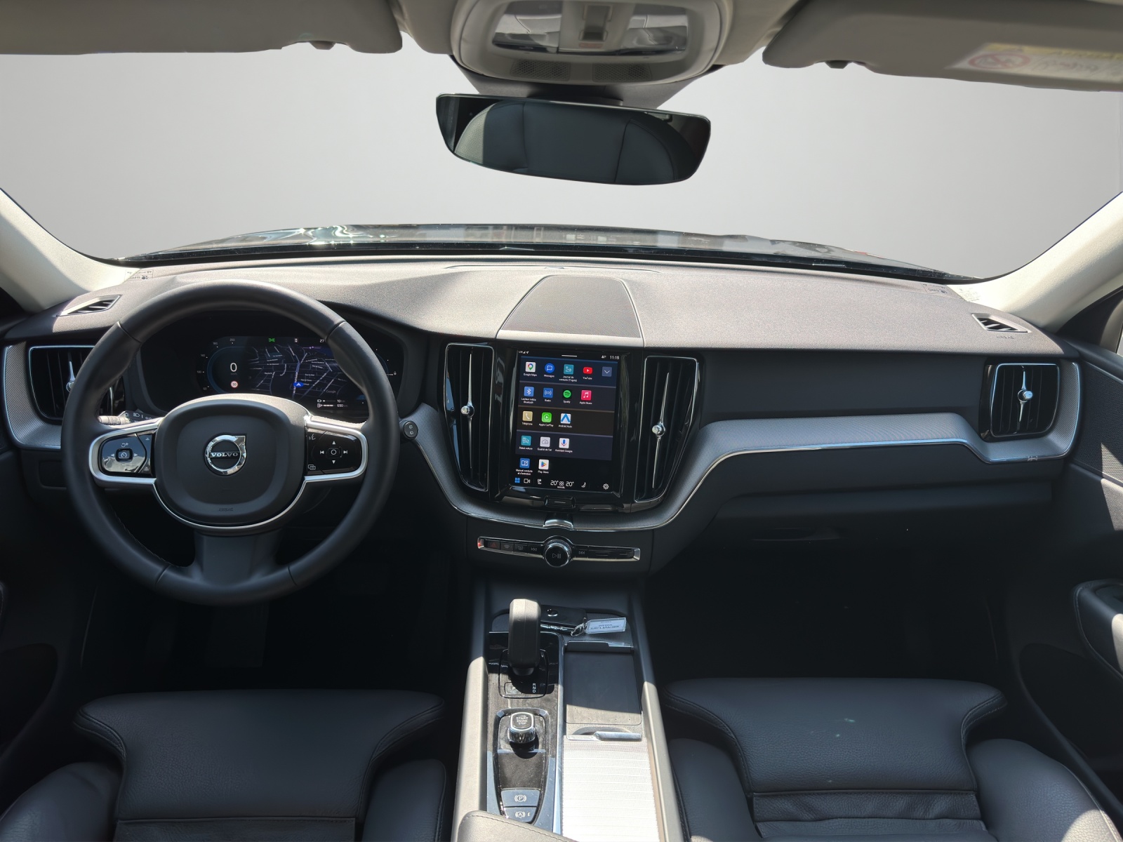 VOLVO XC60 2.0 T6 TE Plus Dark eAWD-image-13