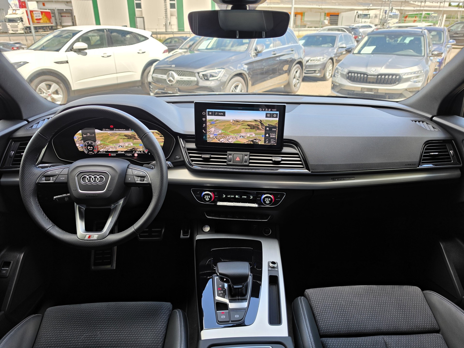 AUDI Q5 Sportback 40 TDI Black Edition S-Line quattro S-Tronic-image-5