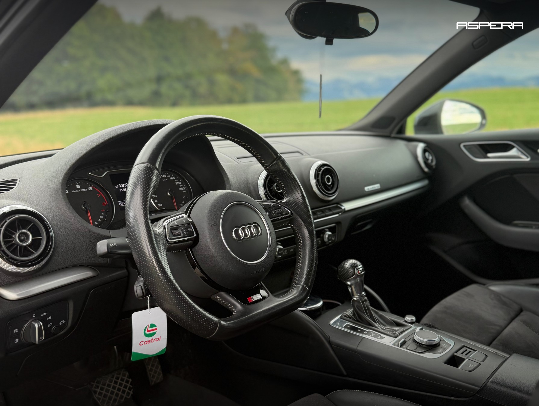 AUDI A3 Sportback 1.8 TFSI Ambition quattro S-tronic-image-10