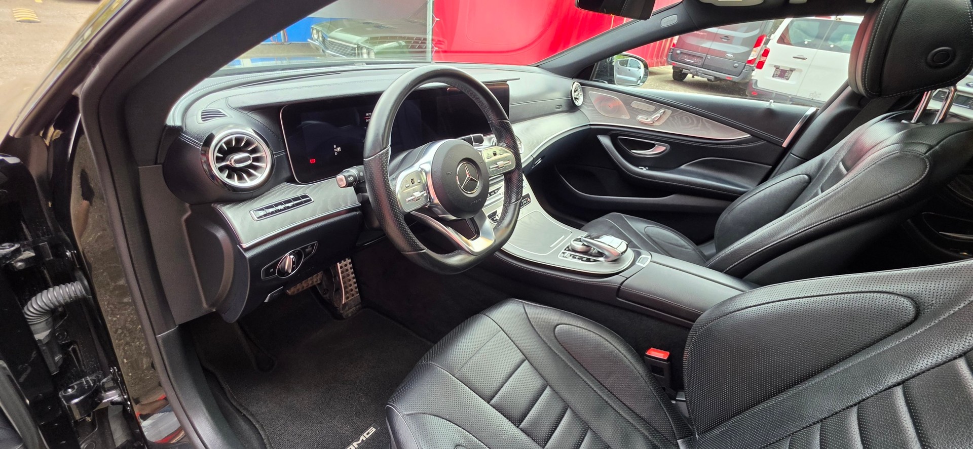 MERCEDES-BENZ CLS 450 4Matic Avantgarde 9G-Tronic-image-21
