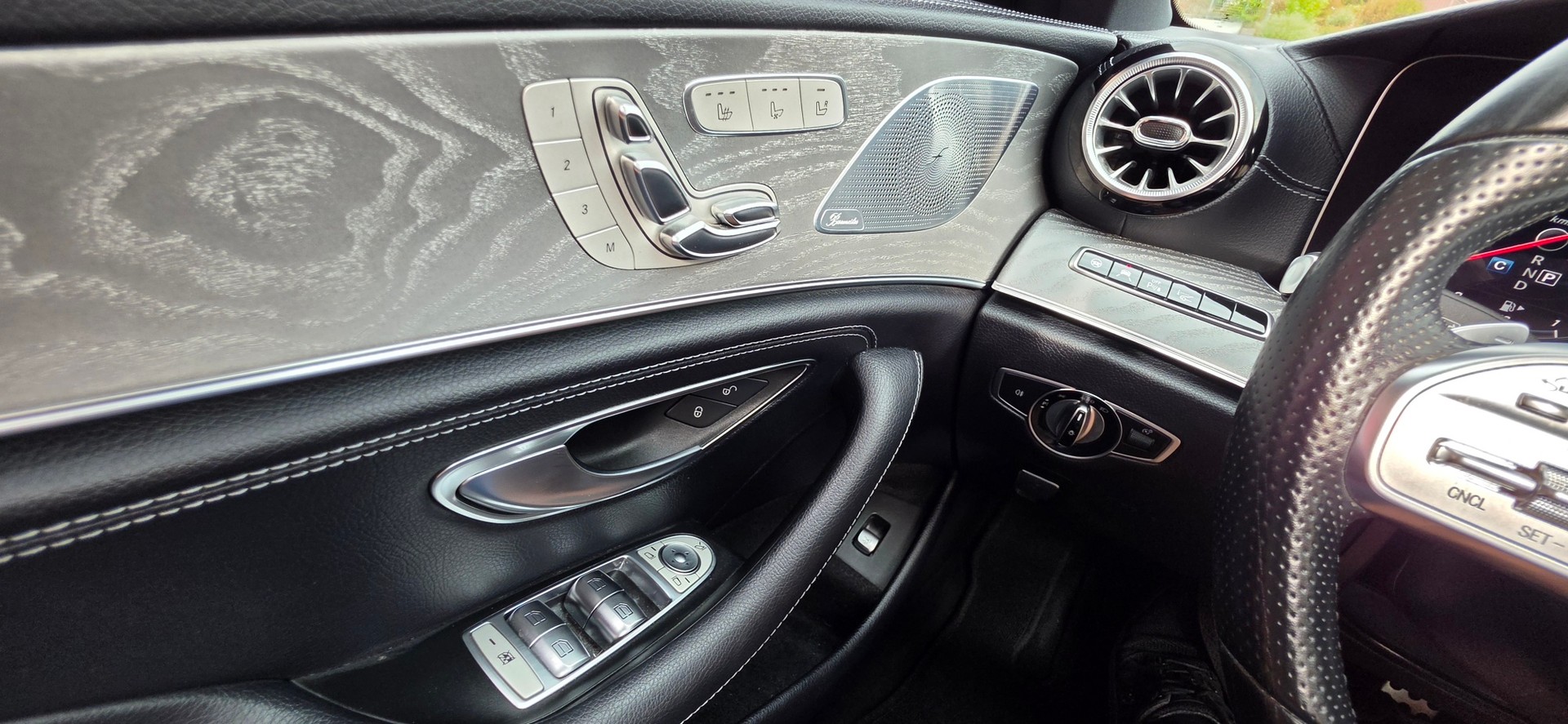 MERCEDES-BENZ CLS 450 4Matic Avantgarde 9G-Tronic-image-23