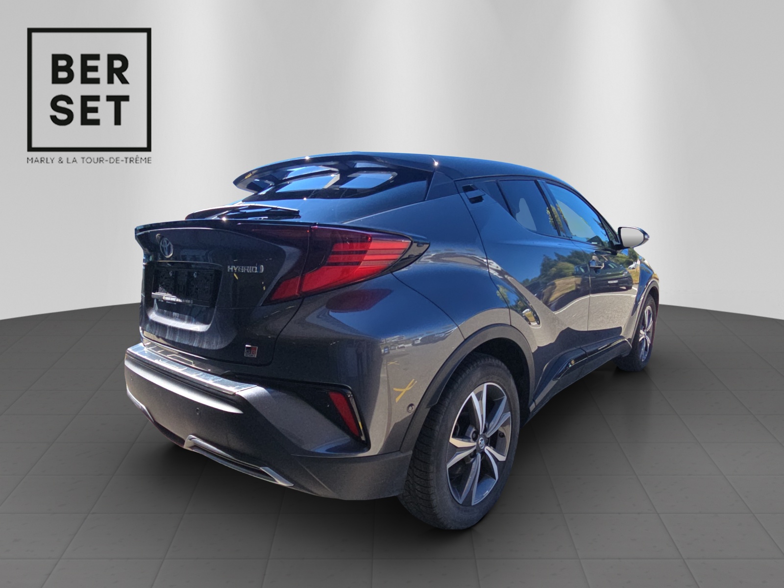 TOYOTA C-HR 2.0 VVTi HSD GR Sport-image-4