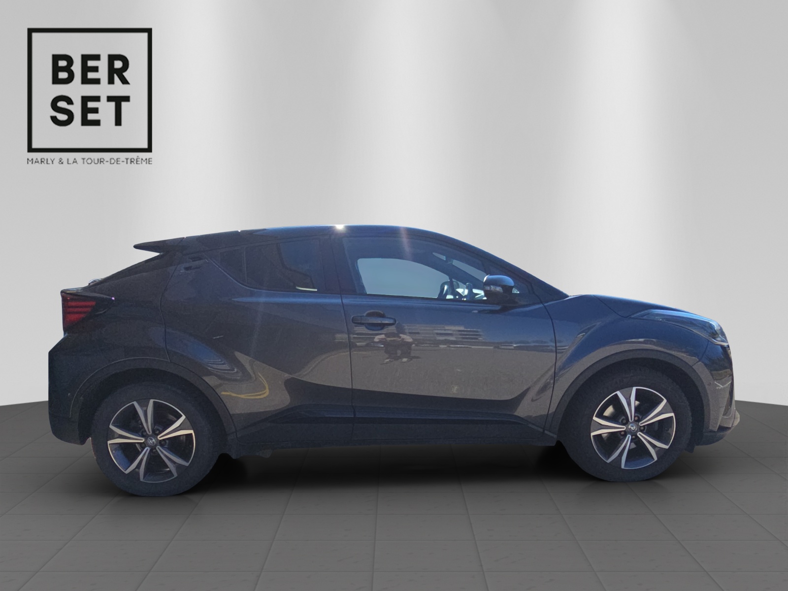 TOYOTA C-HR 2.0 VVTi HSD GR Sport-image-5