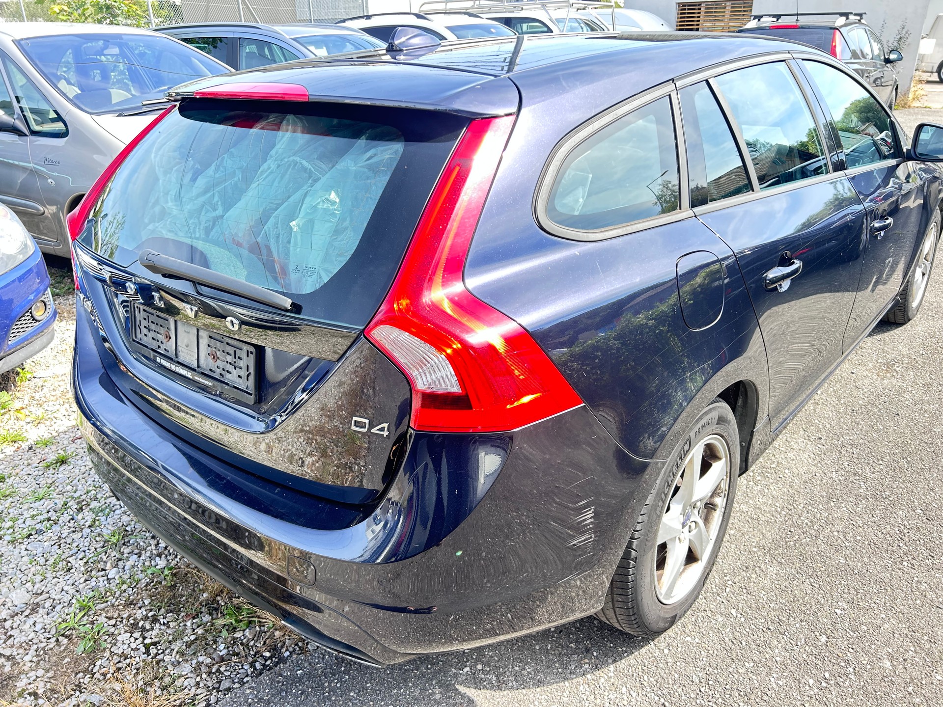 VOLVO V60 D4 Summum-image-3
