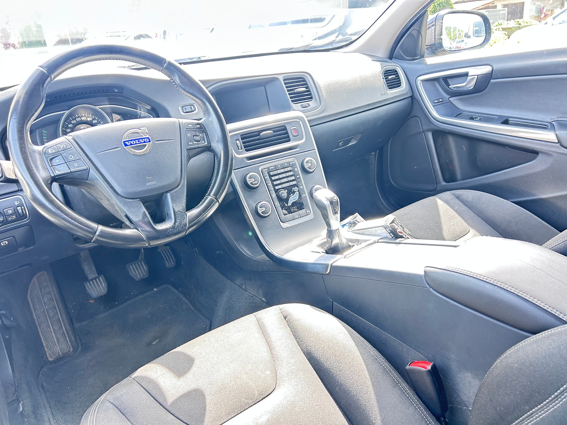 VOLVO V60 D4 Summum-image-7