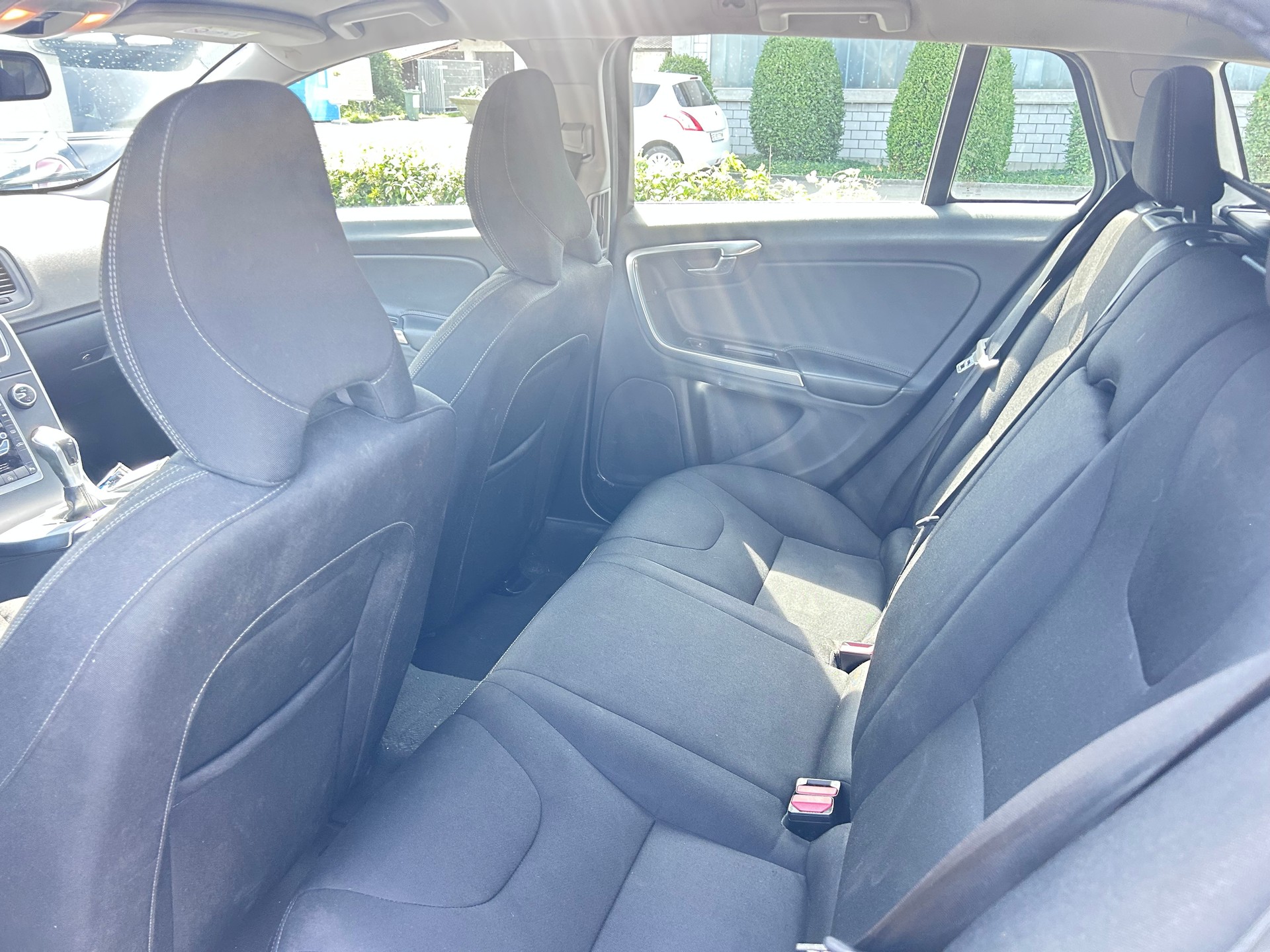 VOLVO V60 D4 Summum-image-5