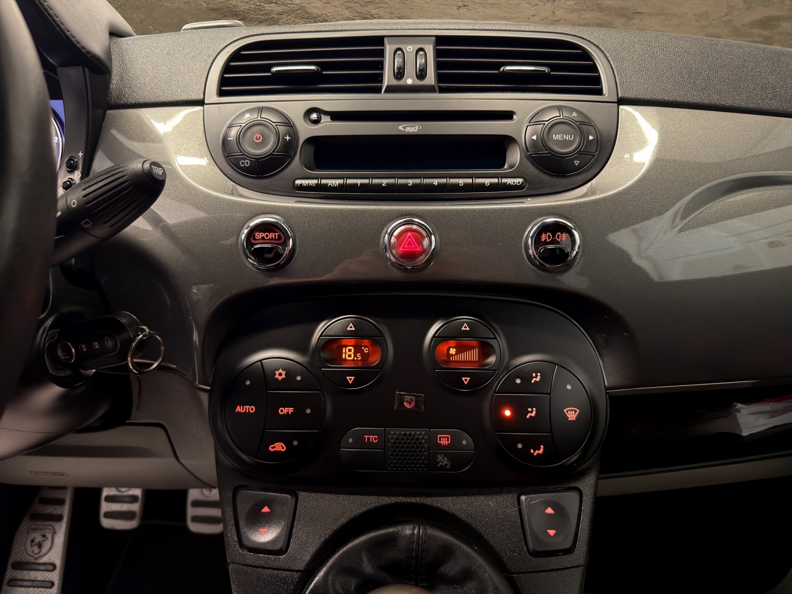 FIAT 595 1.4 16V Turbo Abarth Turismo-image-10