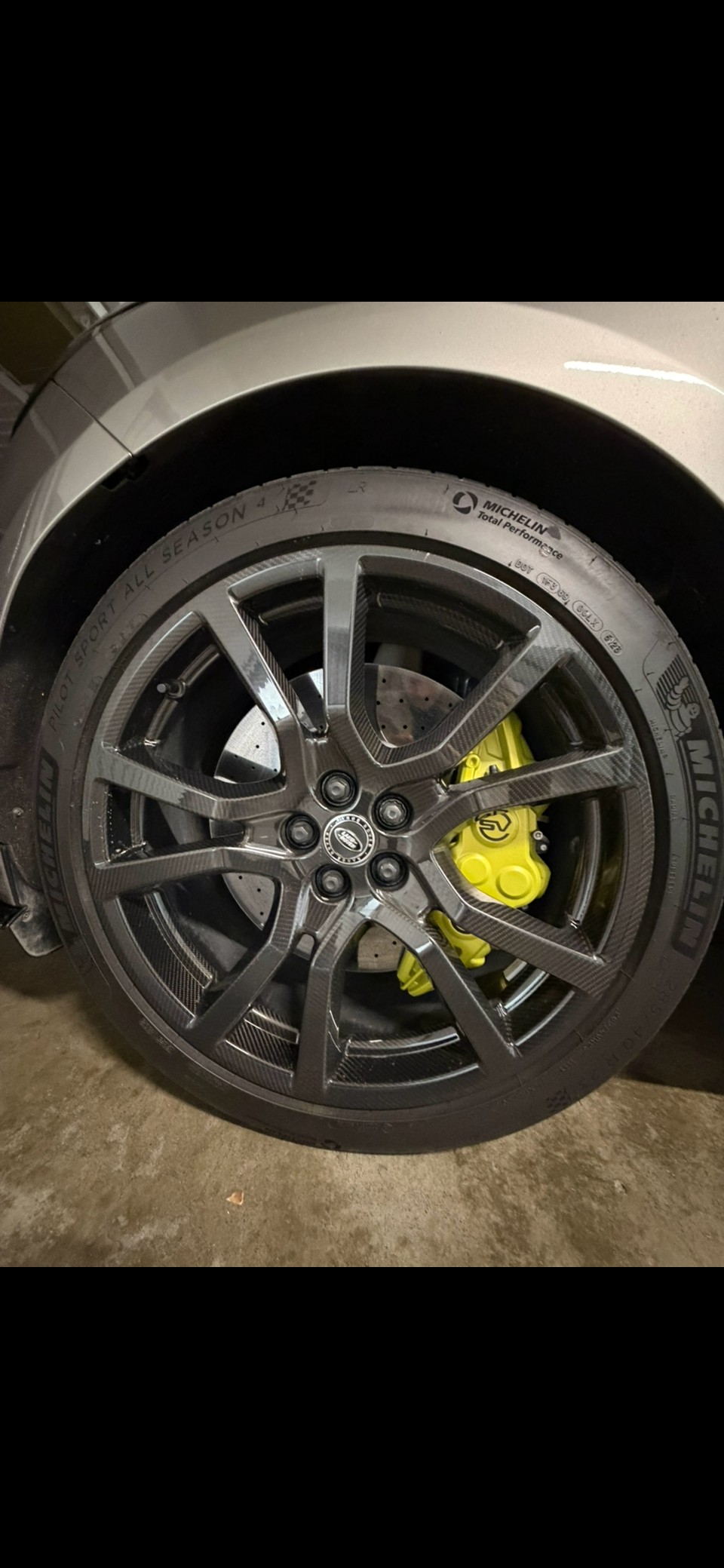 LAND ROVER 4.4 V8 SV Edition One Carbon-image-3