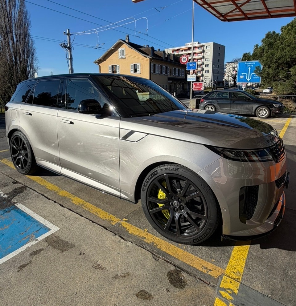 LAND ROVER 4.4 V8 SV Edition One Carbon-image-1