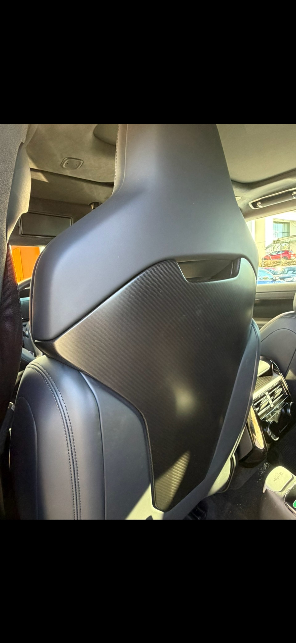 LAND ROVER 4.4 V8 SV Edition One Carbon-image-4
