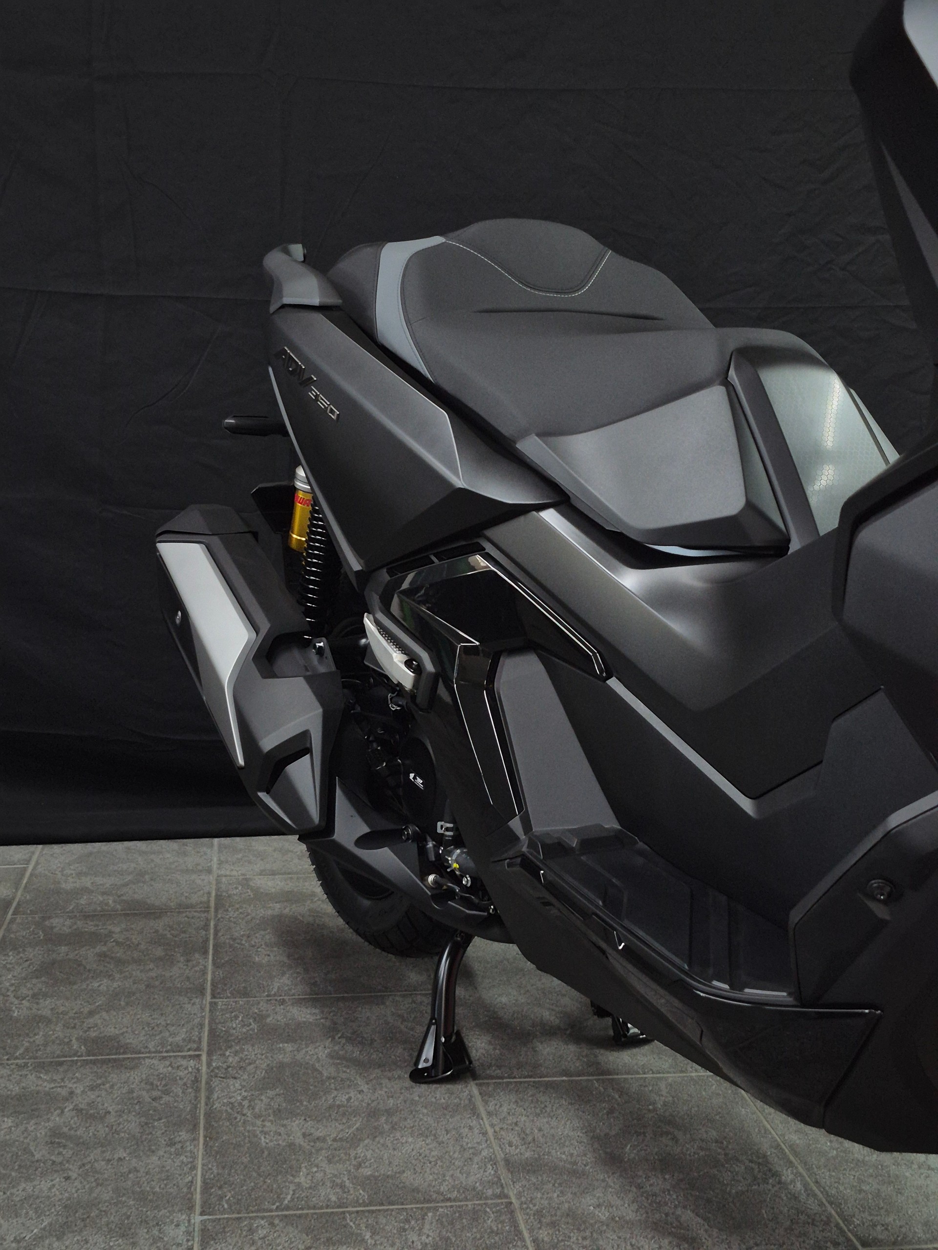 HONDA ADV 350-image-12