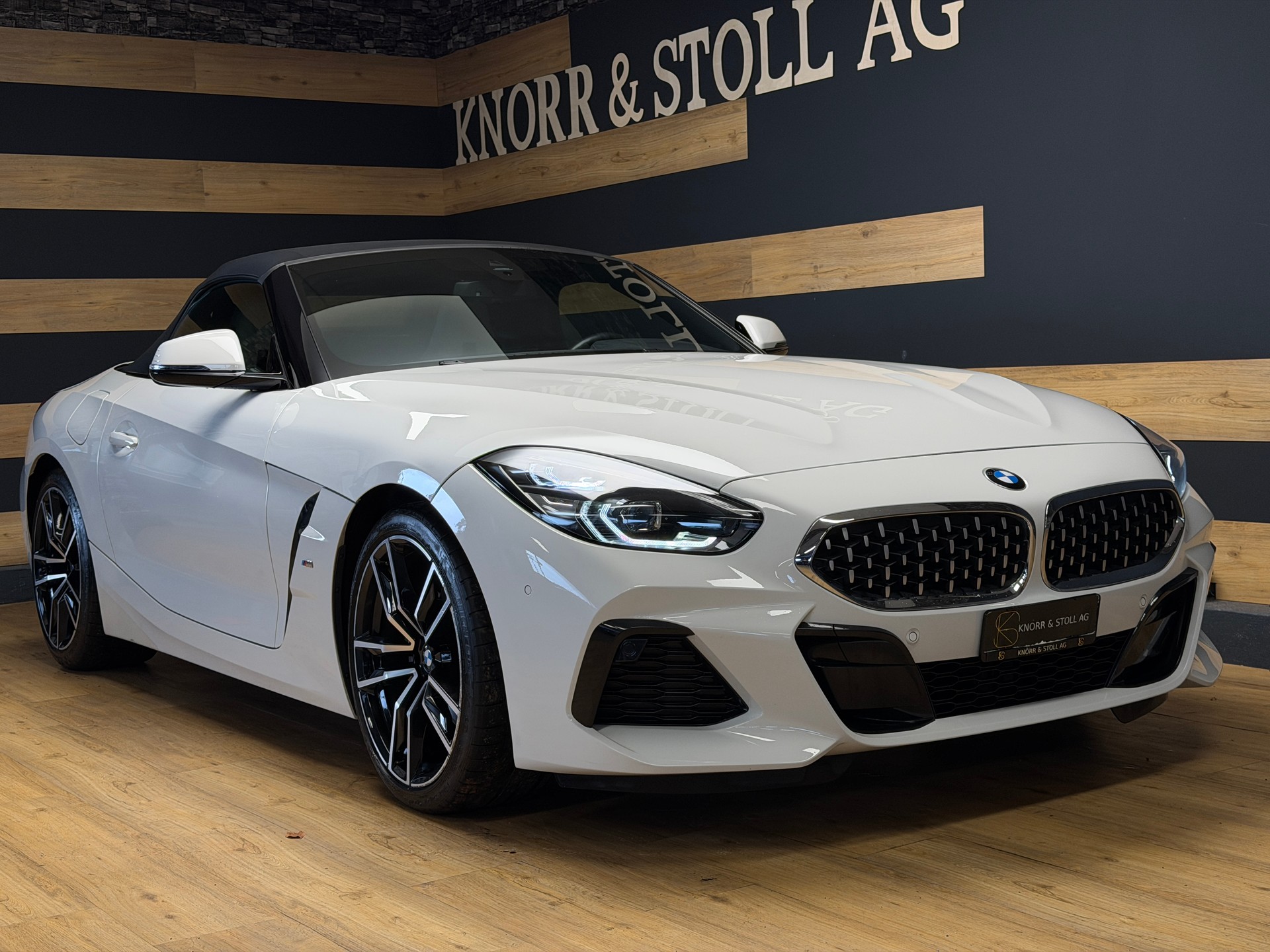 BMW Z4 sDrive 20i M Sport Steptronic-image-0