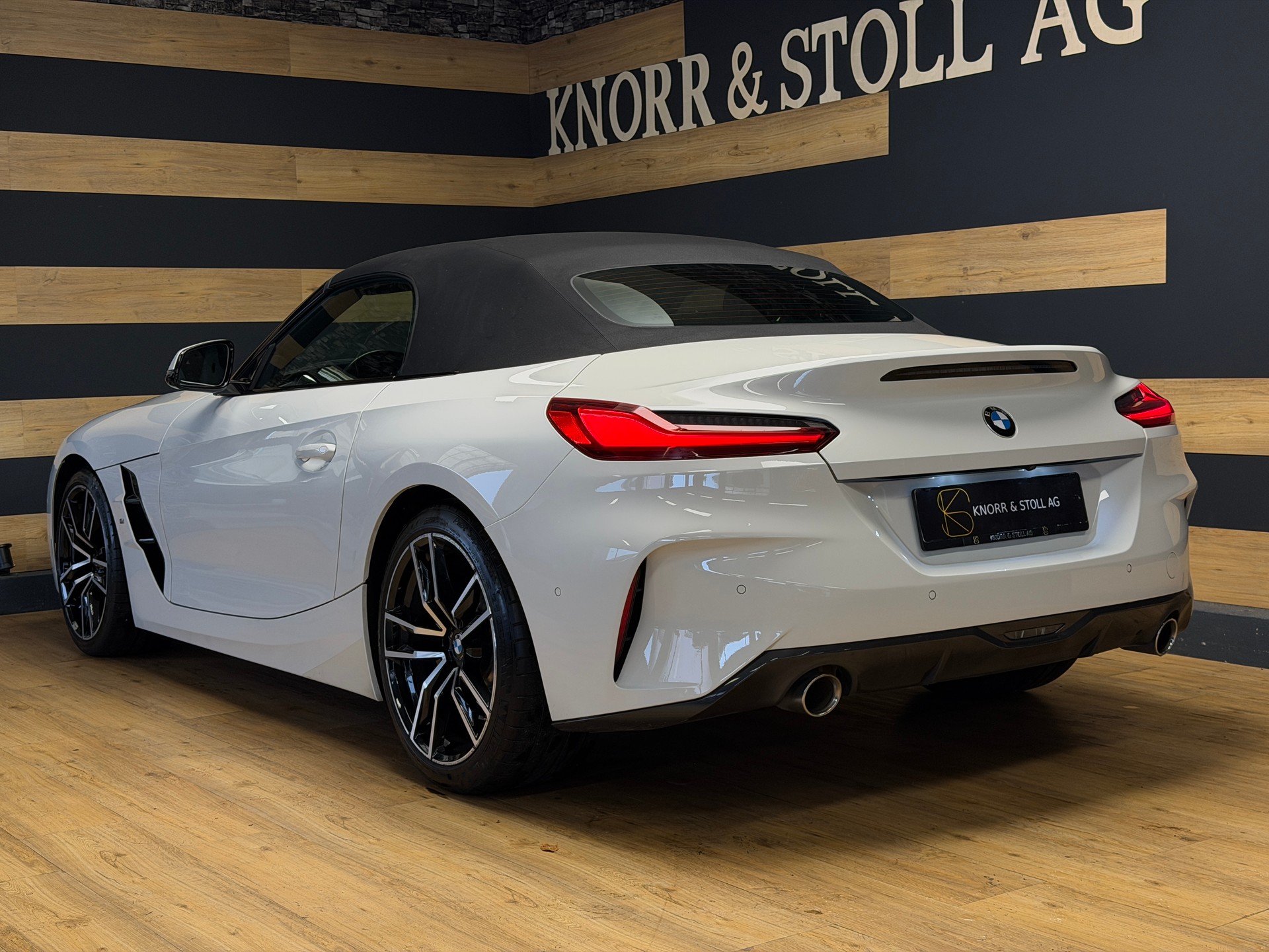 BMW Z4 sDrive 20i M Sport Steptronic-image-10