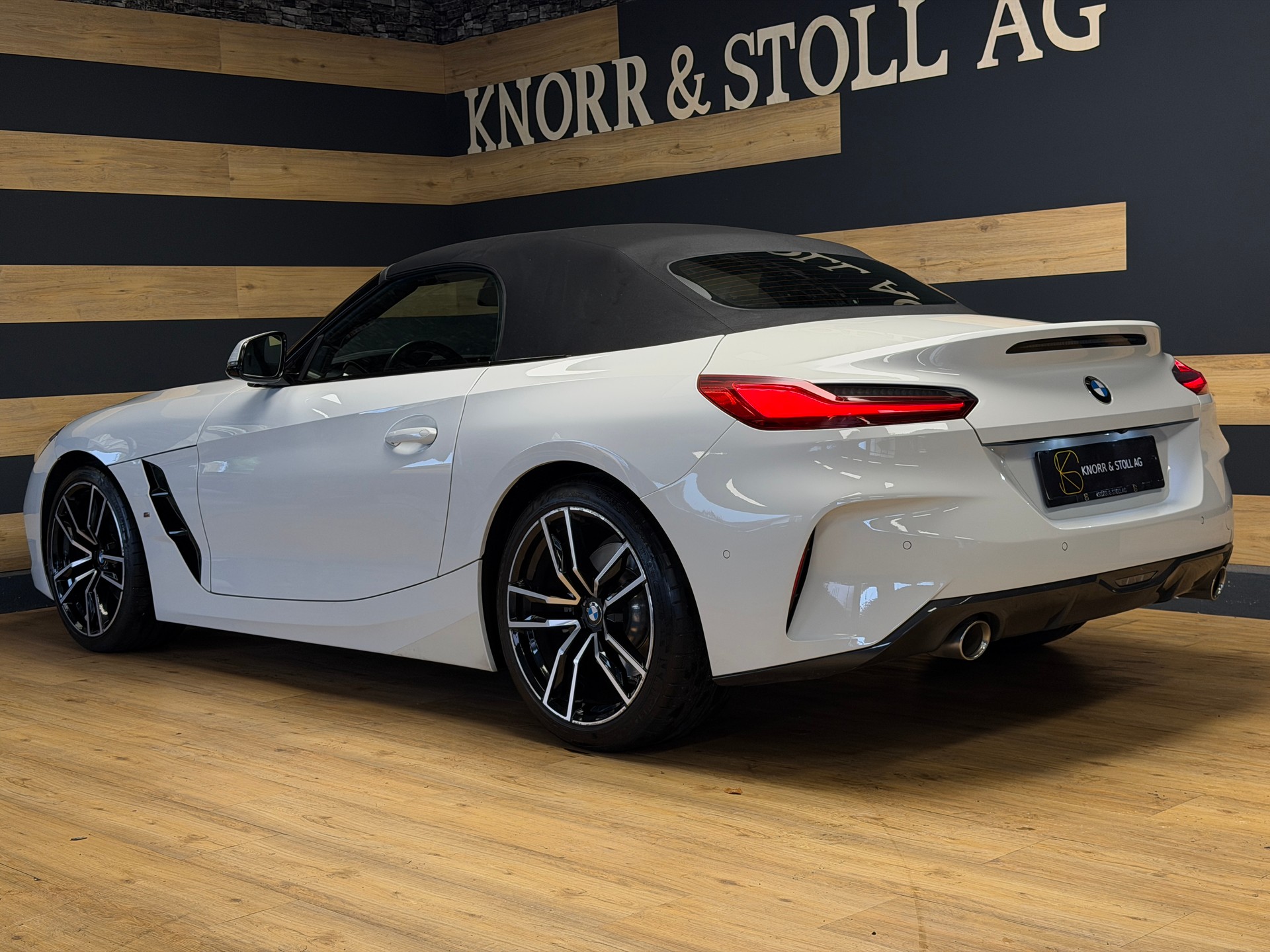 BMW Z4 sDrive 20i M Sport Steptronic-image-9