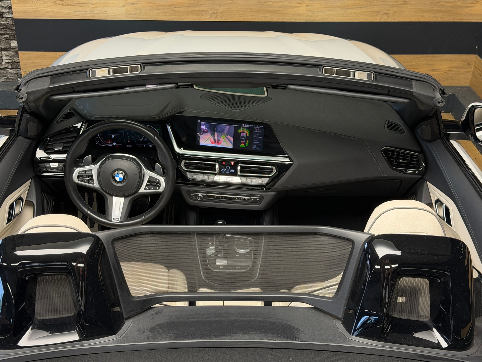 BMW Z4 sDrive 20i M Sport Steptronic-image-11