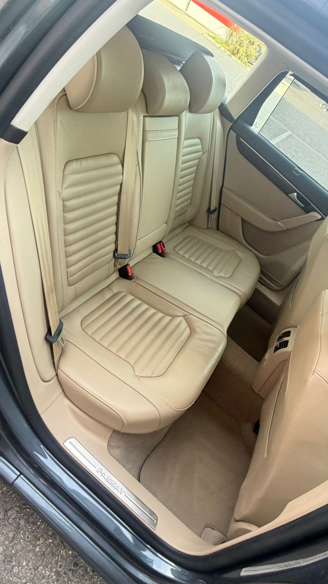 VW Passat Variant 3.6 FSI Highline 4Motion DSG-image-8