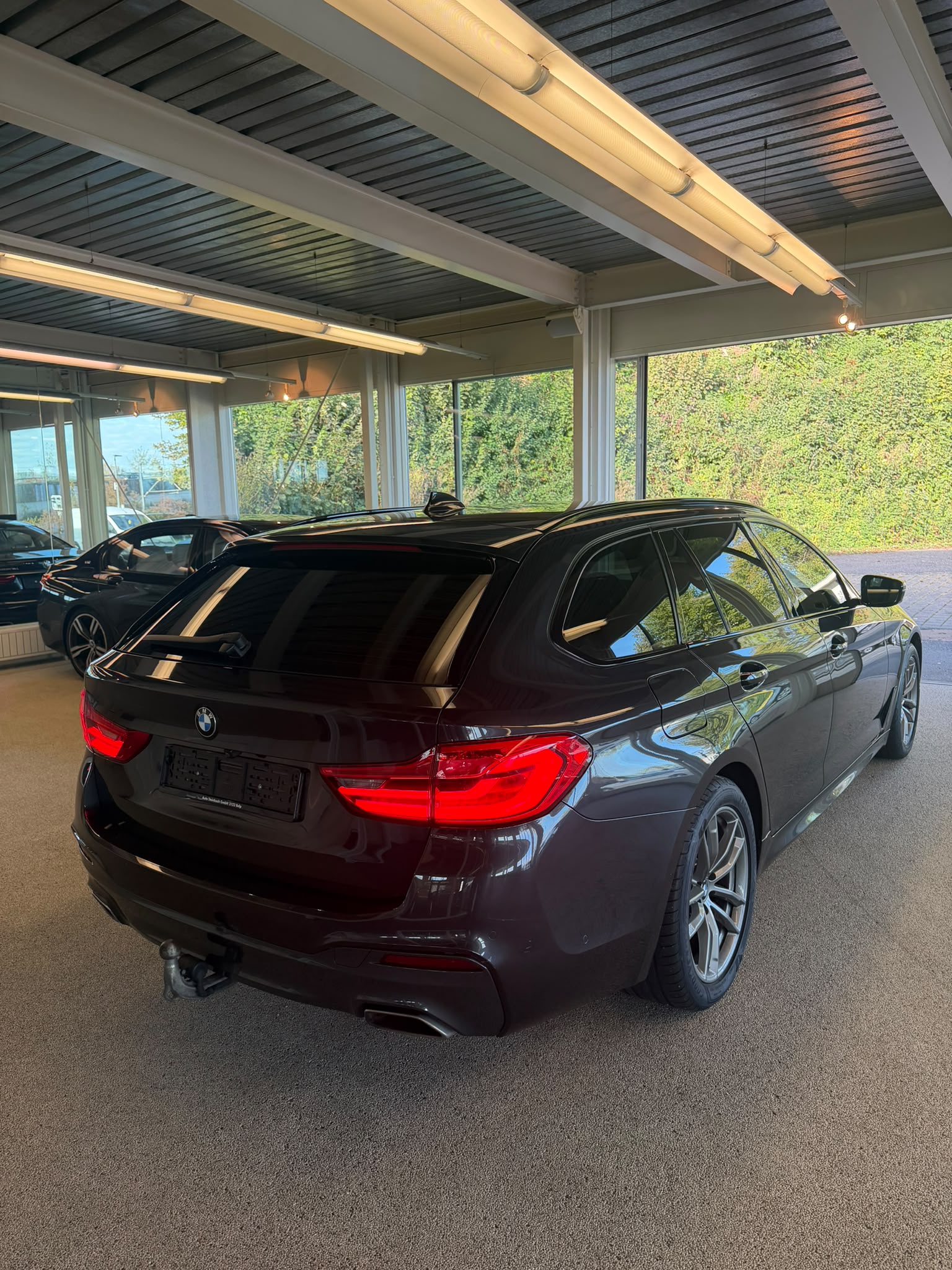 BMW 530d xDrive Touring Sport Line Steptronic-image-3