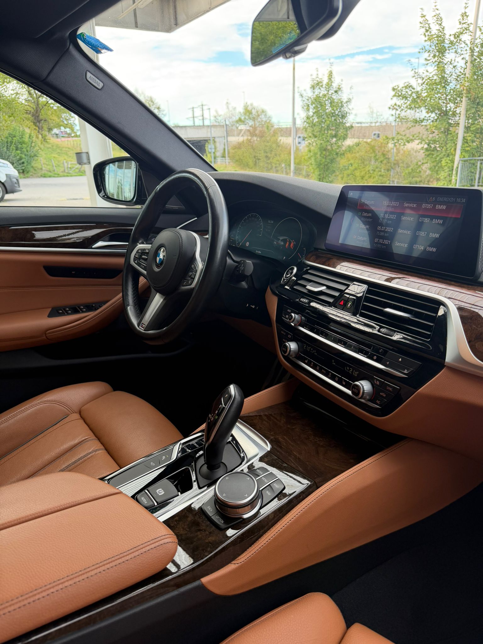 BMW 530d xDrive Touring Sport Line Steptronic-image-8
