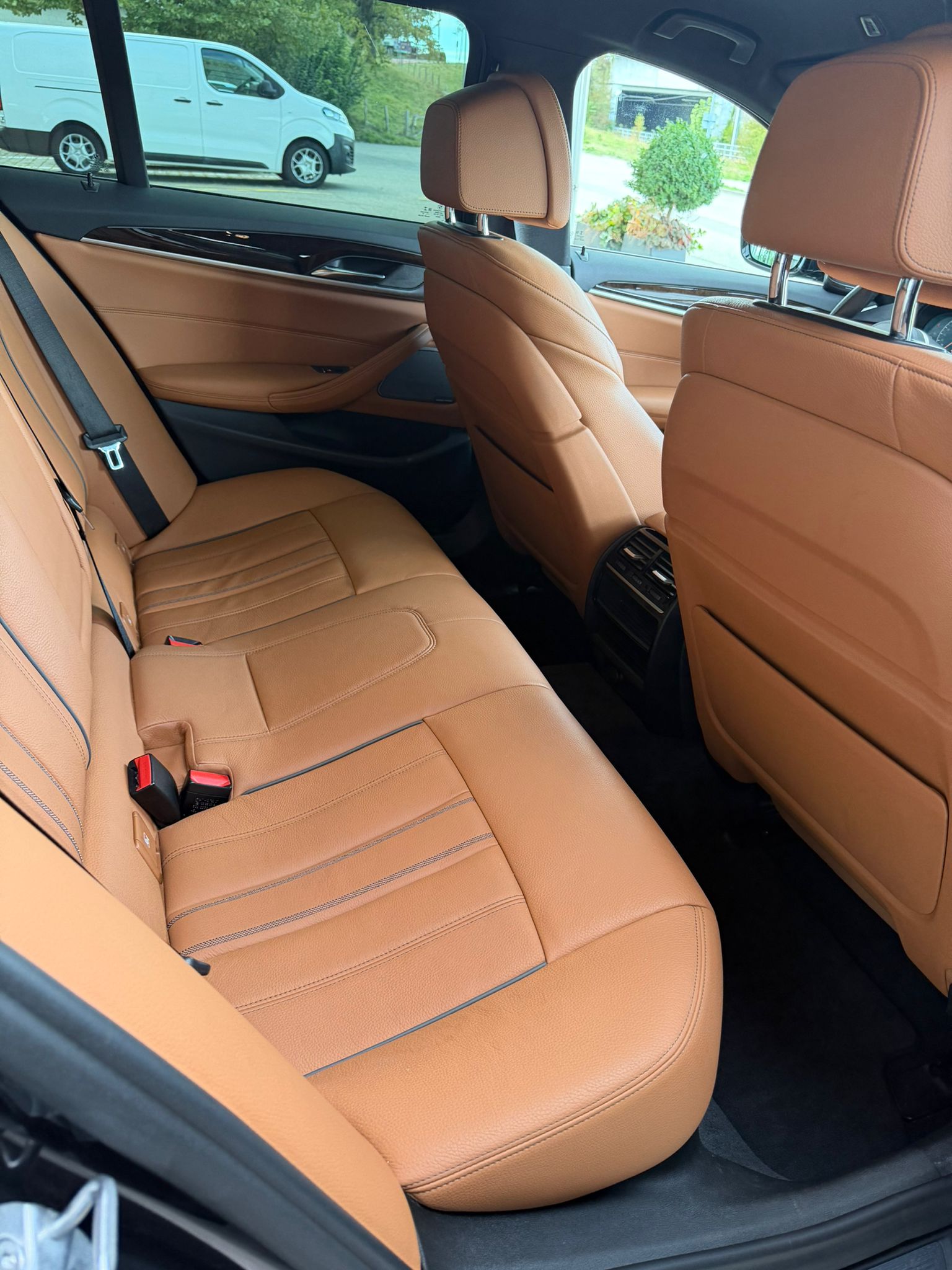 BMW 530d xDrive Touring Sport Line Steptronic-image-11