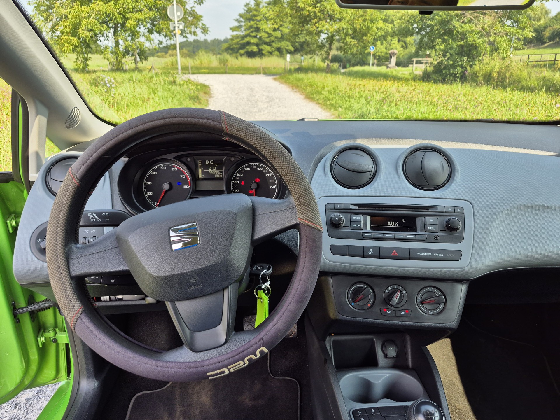 SEAT 1.2 12V Entry-image-1