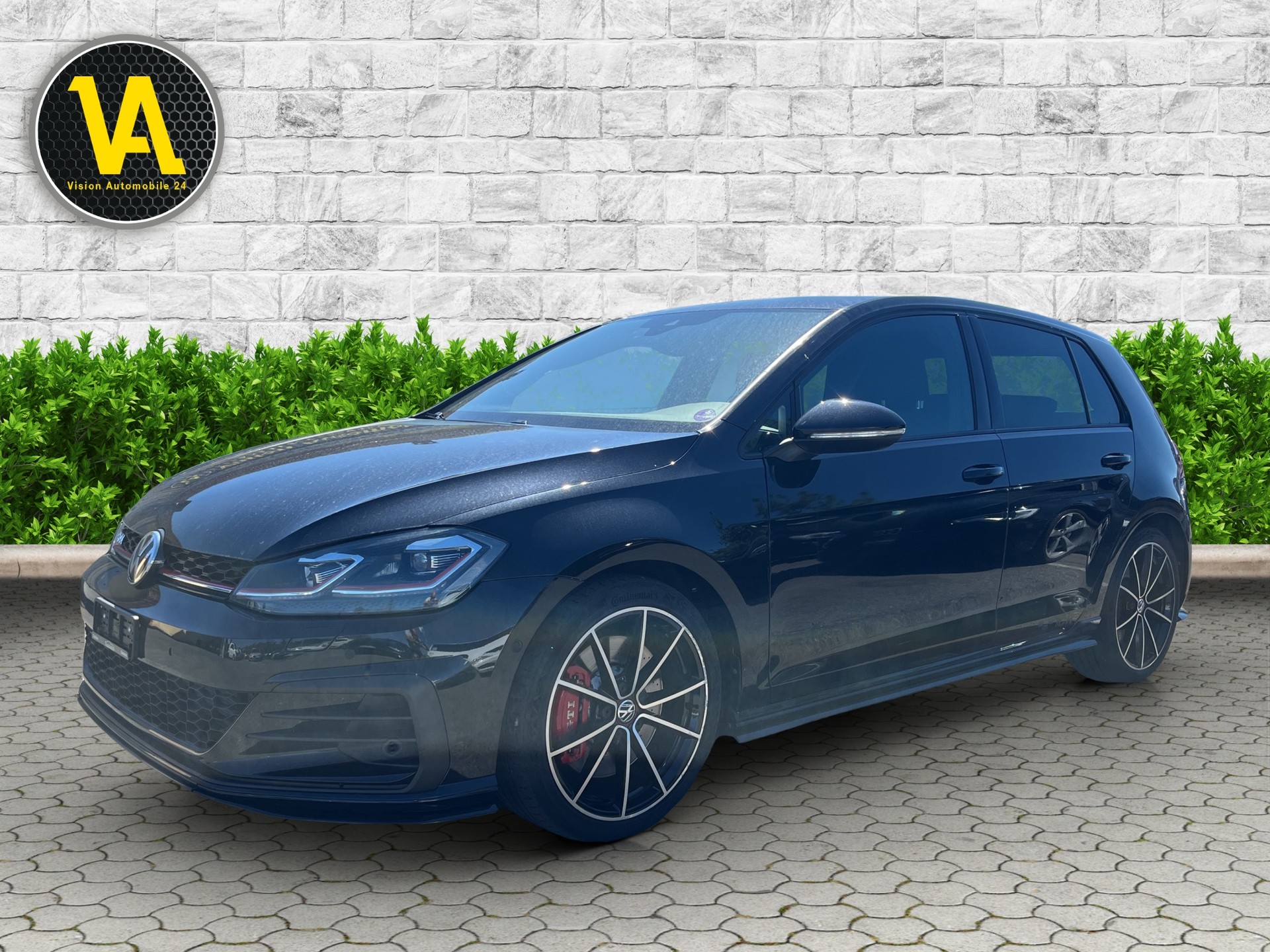 VW Golf 2.0 TSI GTI TCR DSG-showroom-element-1