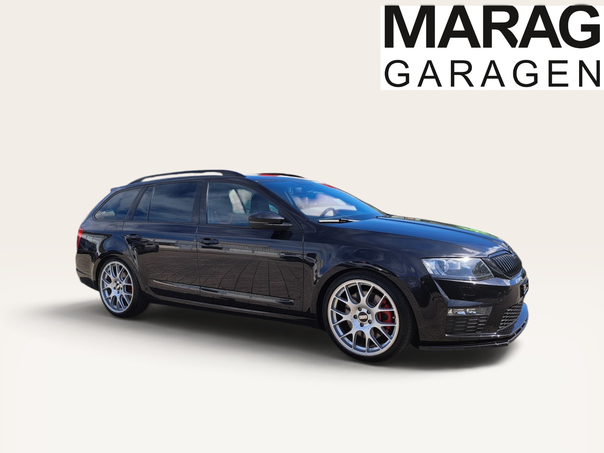 SKODA Octavia Combi 2.0 TSI RS-image-3