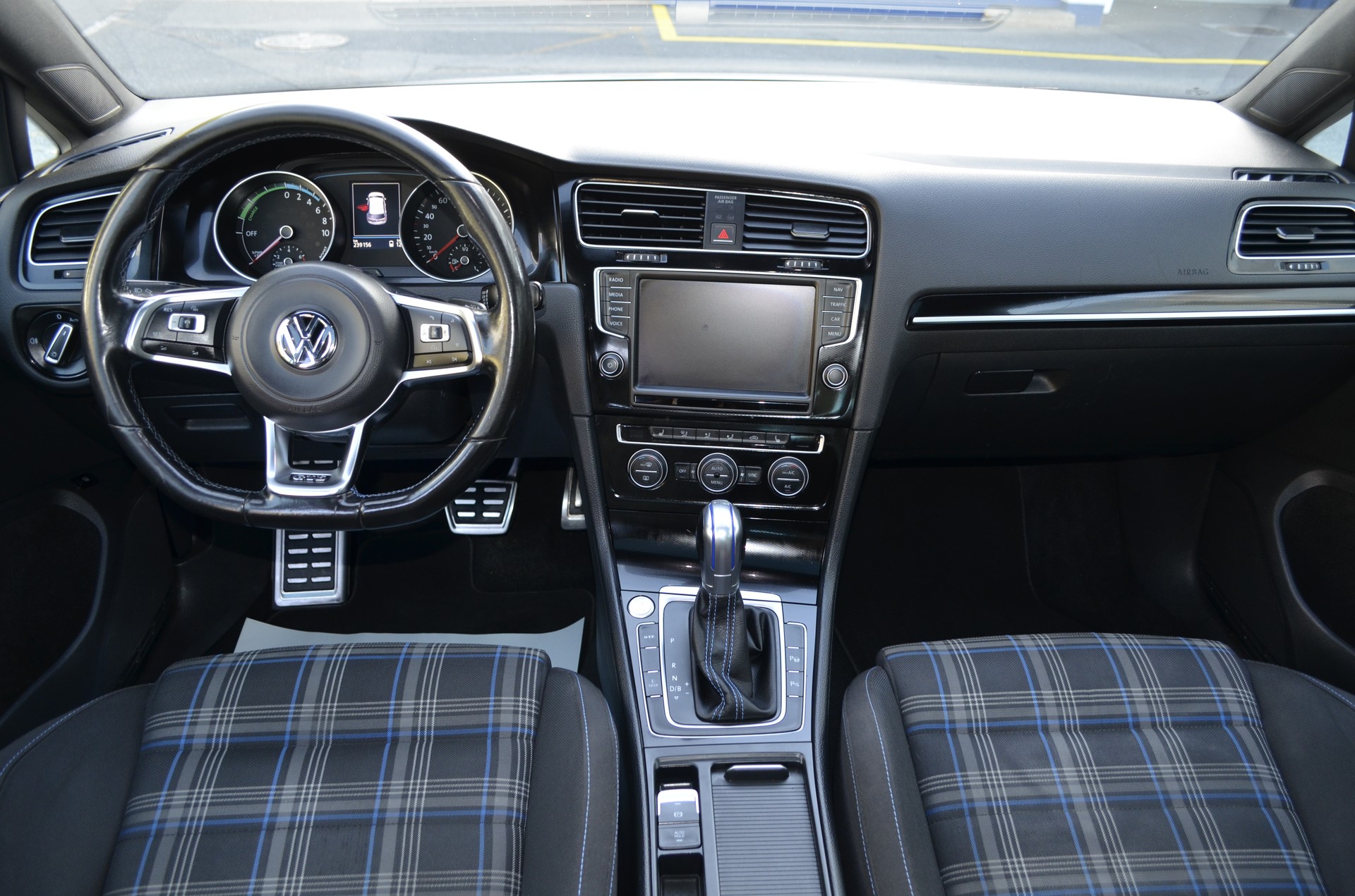 VW Golf 1.4 TSI GTE DSG-image-6