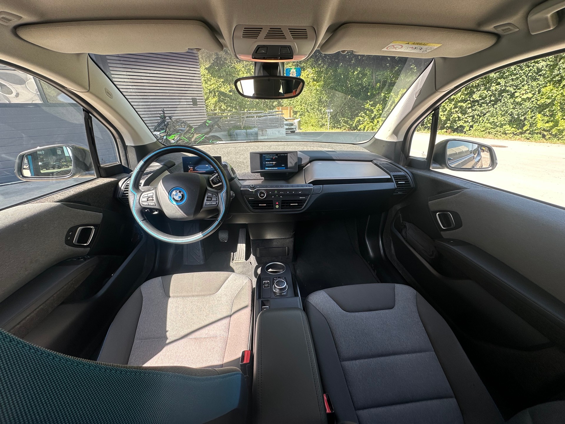 BMW i3s (120Ah)-image-9