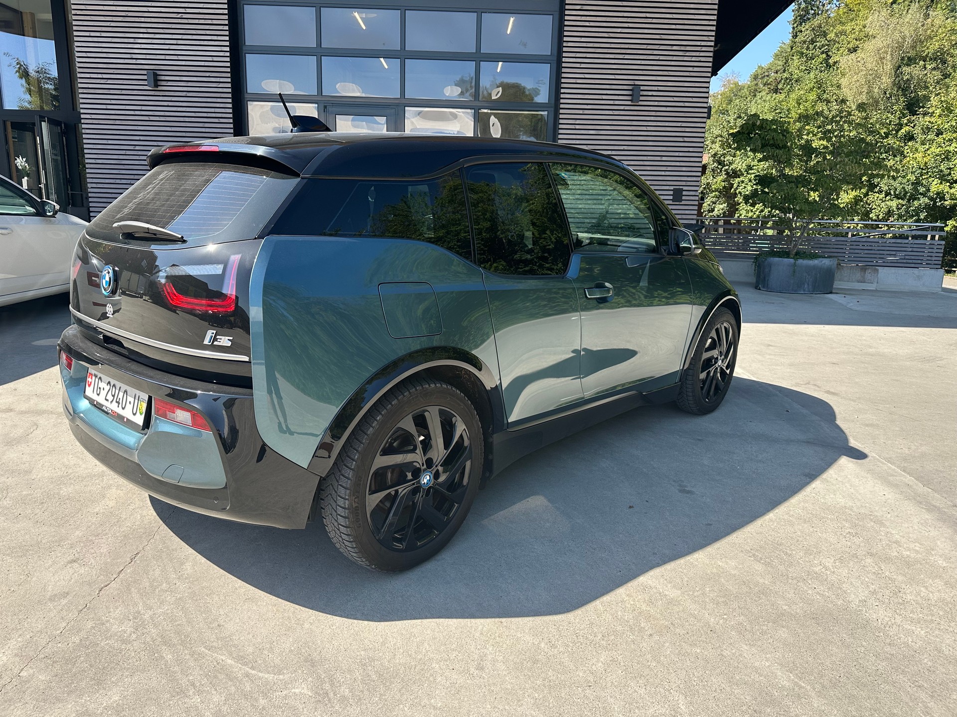 BMW i3s (120Ah)-image-5