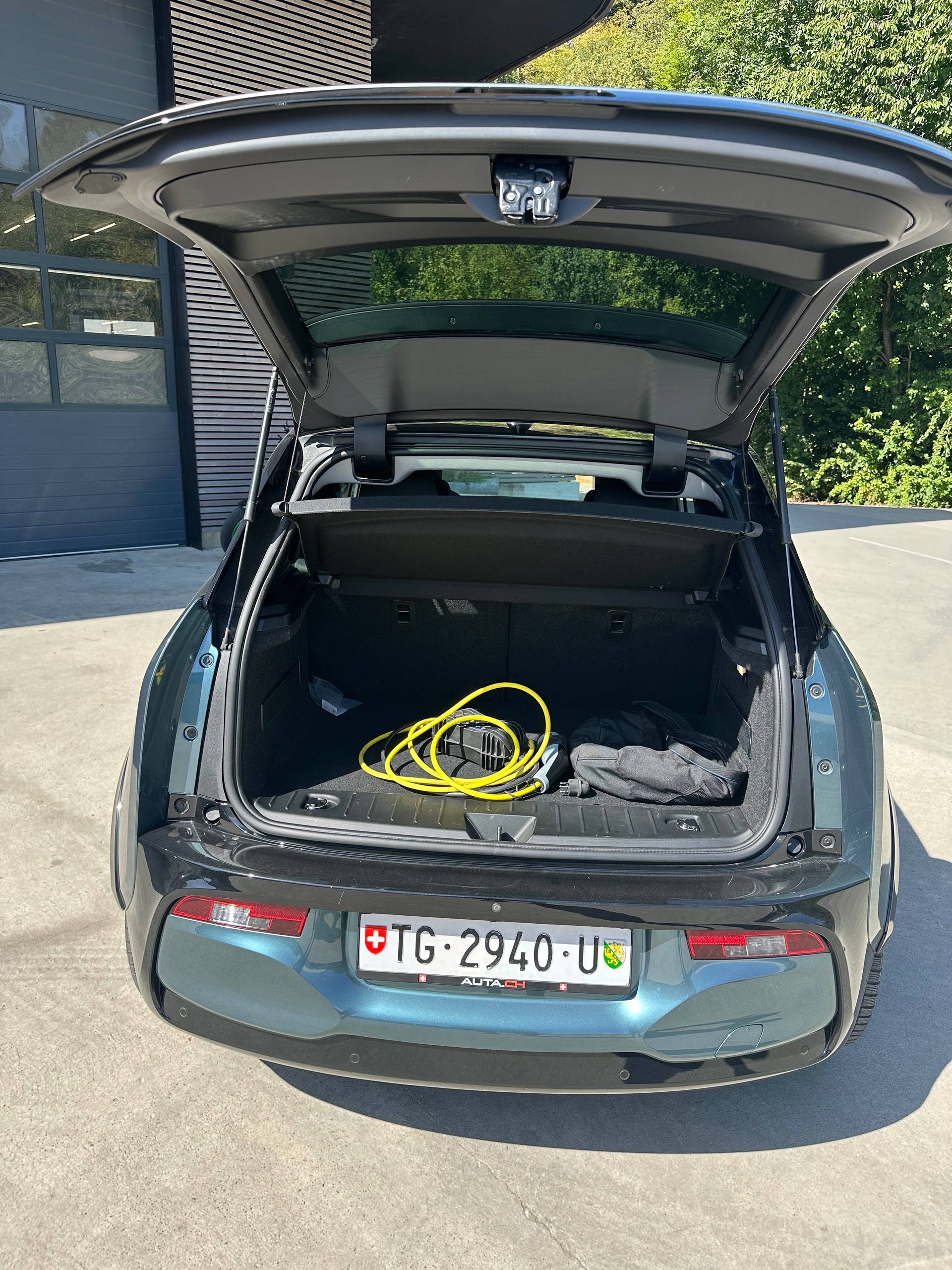 BMW i3s (120Ah)-image-11
