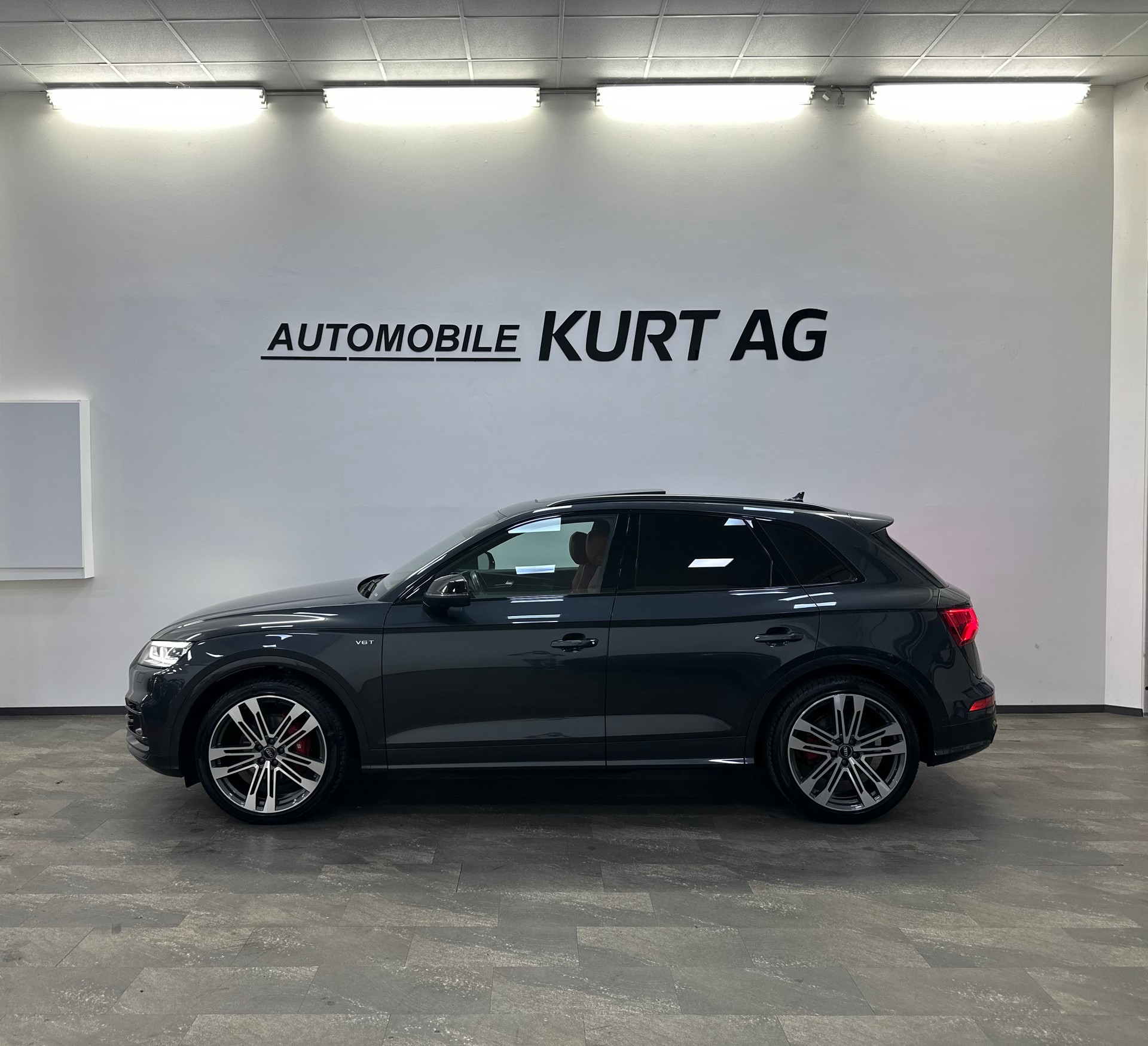 AUDI SQ5 3.0 TFSI quattro S-tronic-showroom-element-2