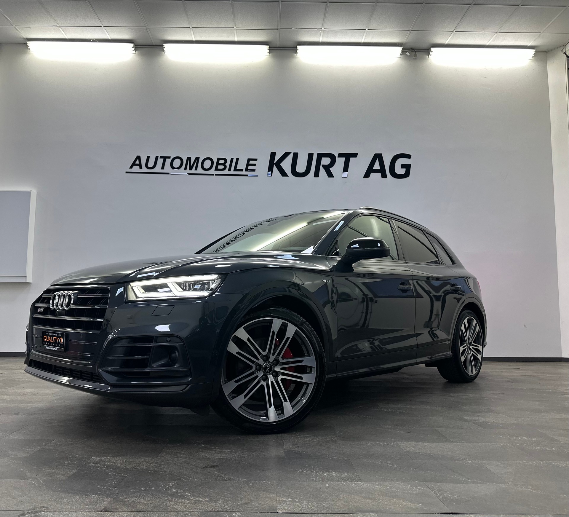 AUDI SQ5 3.0 TFSI quattro S-tronic-showroom-element-1