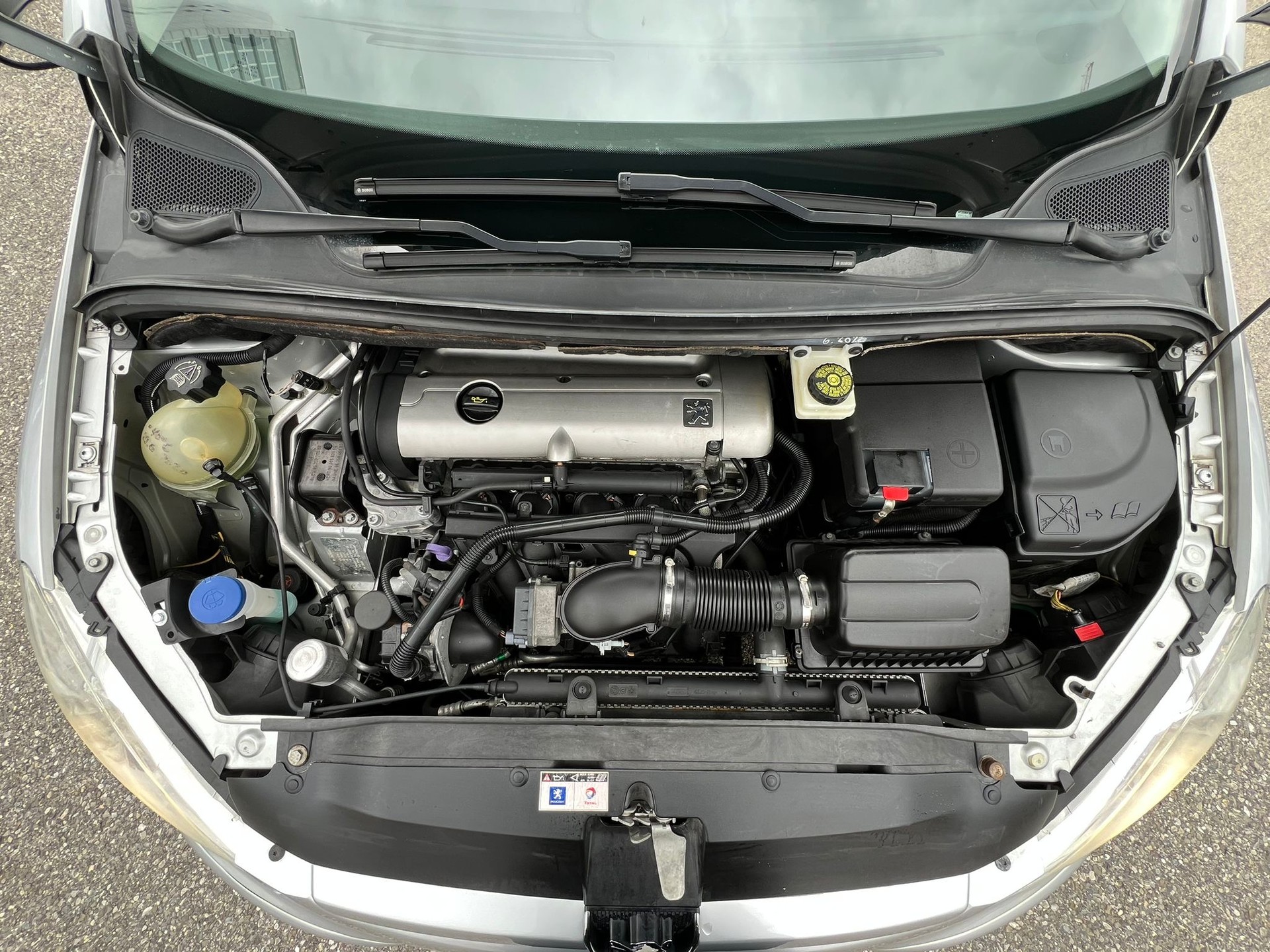 PEUGEOT 2.0i CABRIO-image-13