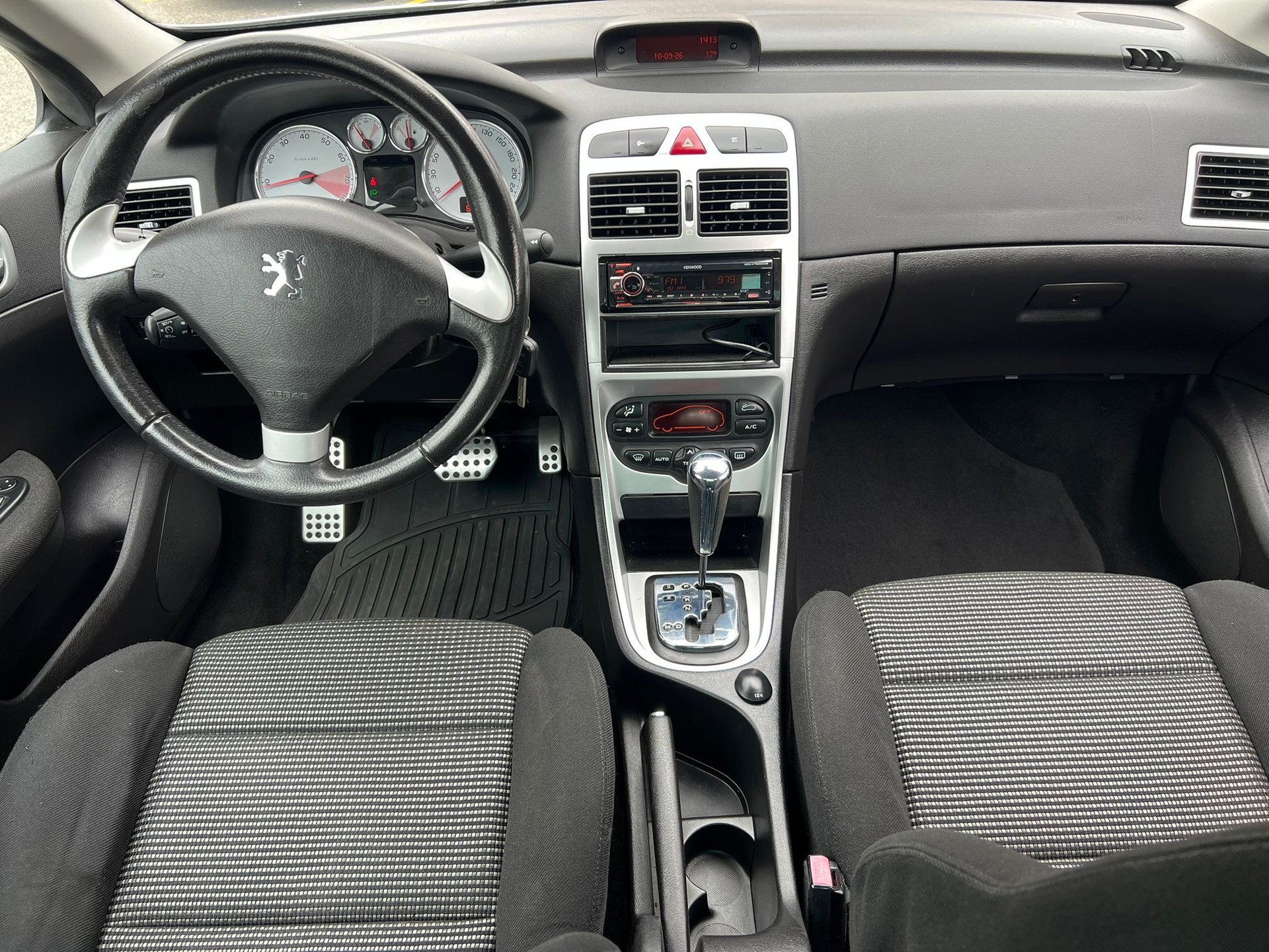 PEUGEOT 2.0i CABRIO-image-9