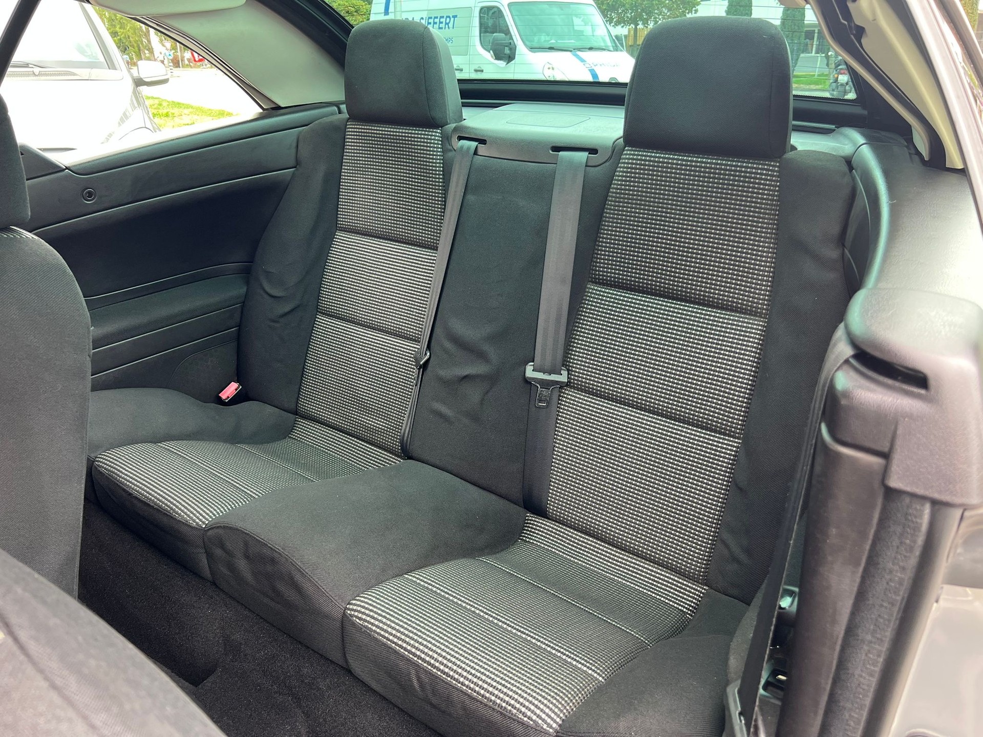 PEUGEOT 2.0i CABRIO-image-12
