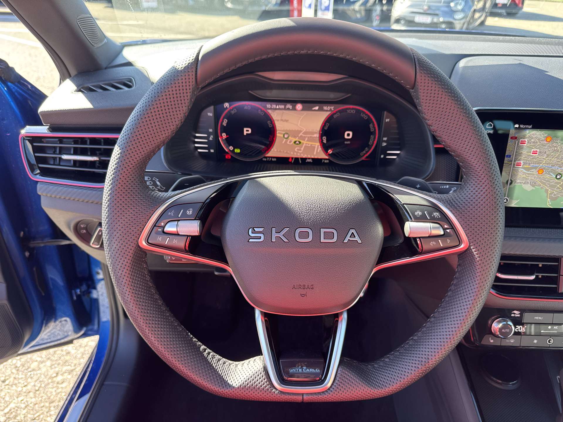 SKODA Kamiq 1.5 TSI Monte Carlo DSG-Automat-image-15