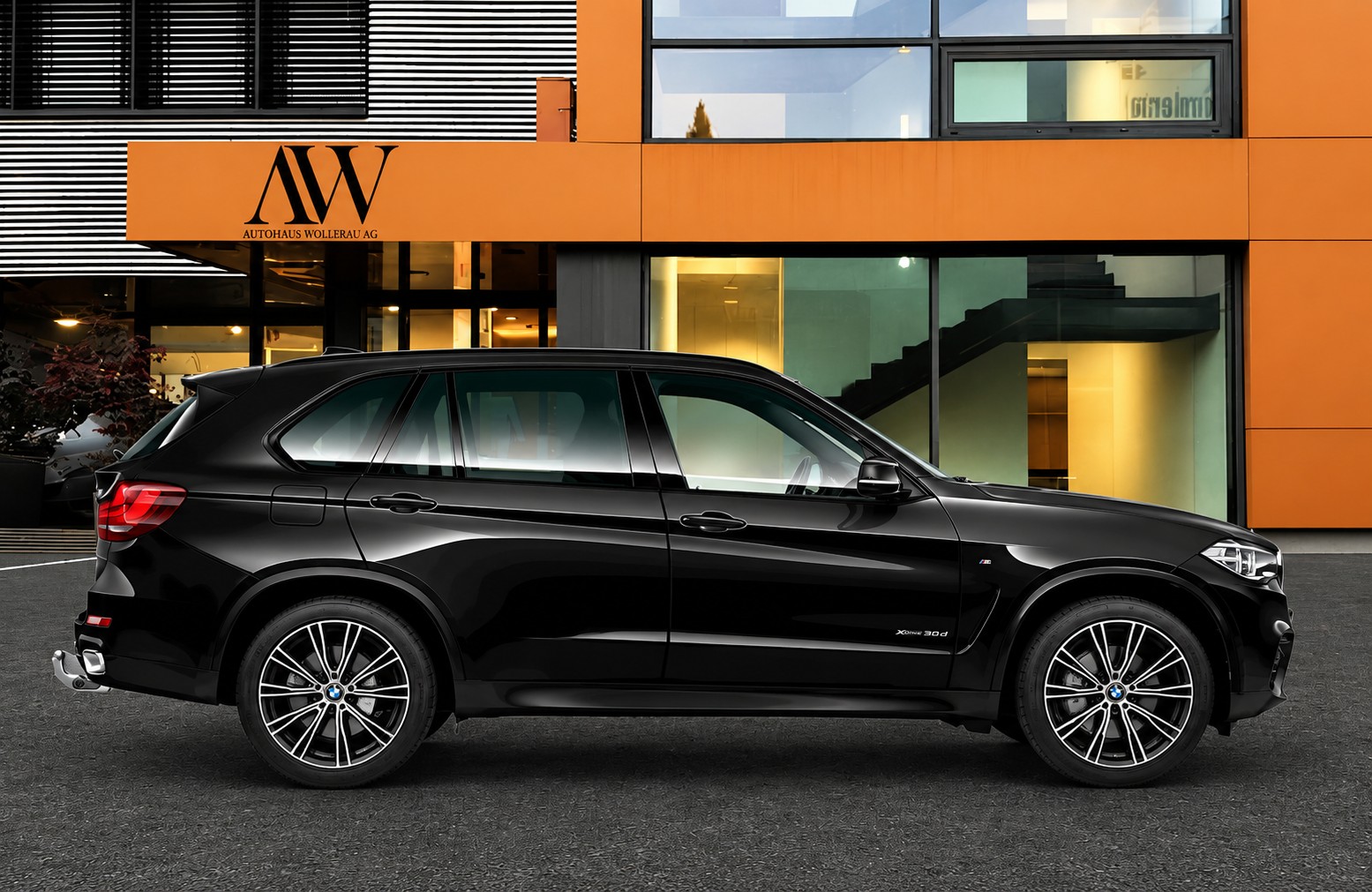 BMW X5 30d M Sport xDrive SAG / CH Fahrzeug , Pano, AHK, ACC , Totwinkel ,Harman Kardon uvm.-image-5